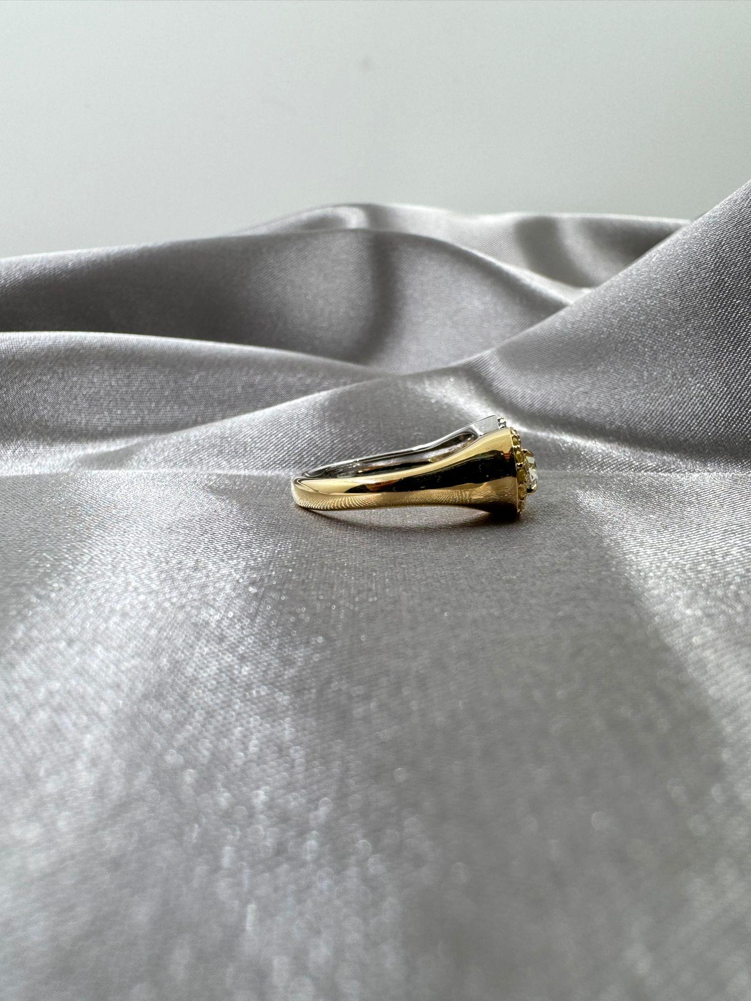 IGI zertifizierter gelber ovaler Diamant und Smaragd-Diamant Toi Et Moi Ring in 18k  Damen im Angebot