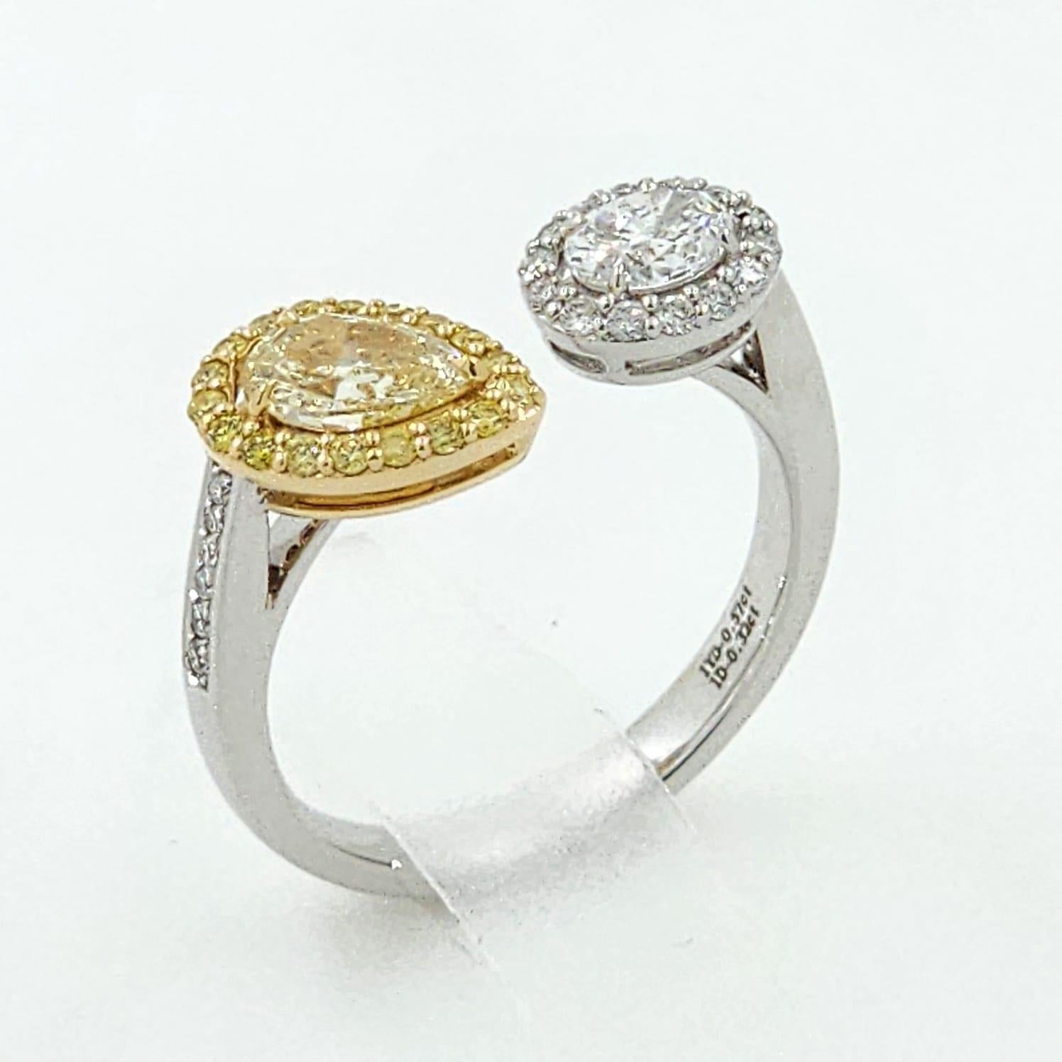 IGI CERTIFIED Yellow Pear Diamond and Oval Diamond Toi Et Moi Ring in 18k Gold For Sale 1