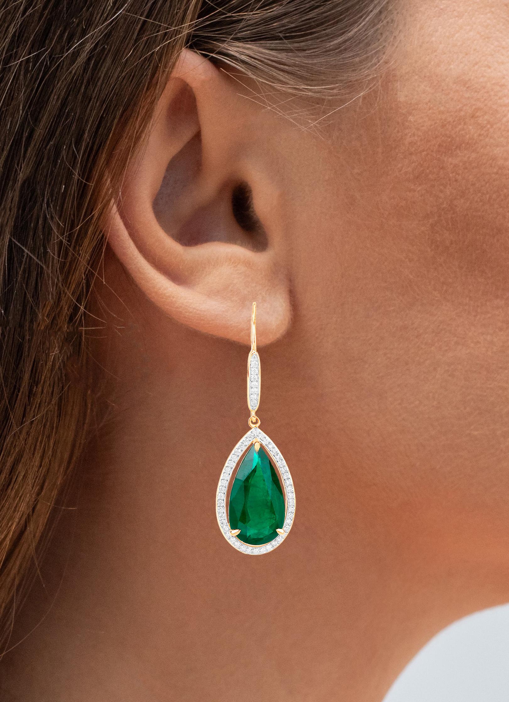 Contemporary IGI Certified Zambian Emerald Dangle Earrings Diamonds 16.15 Carats 14K Yellow G For Sale