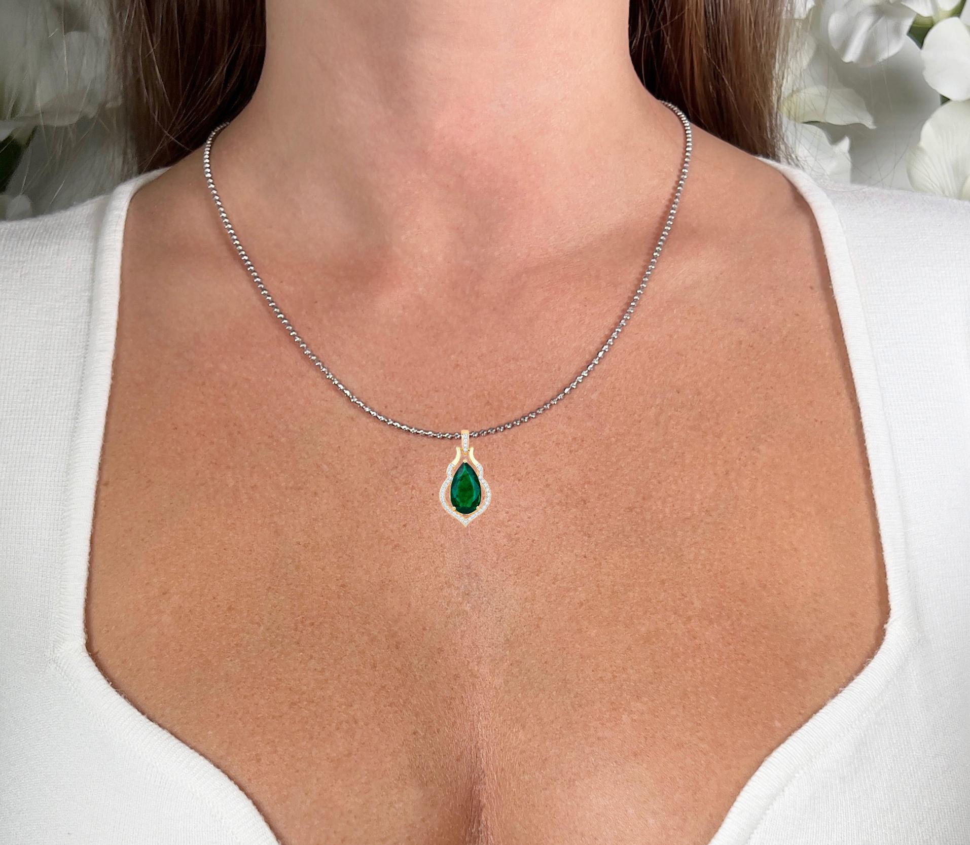 It comes with the IGI Certificate
All Gemstones are Natural
Pear Zambian Emerald = 3.34 Carat
33 Round Diamonds = 0.26 Carats
Metal: 14K Yellow Gold
Pendant Dimensions: 26 x 14 mm
