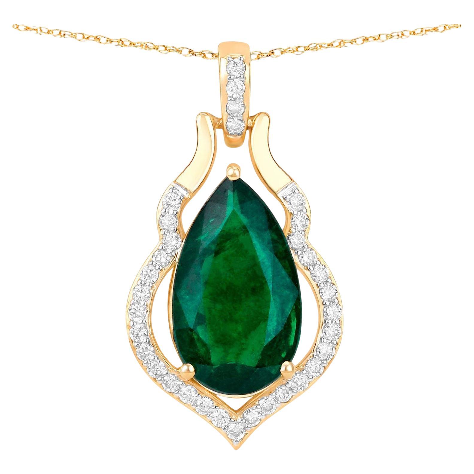 IGI Certified Zambian Emerald Necklace With Diamonds 3.60 Carats 14K Yellow Gold