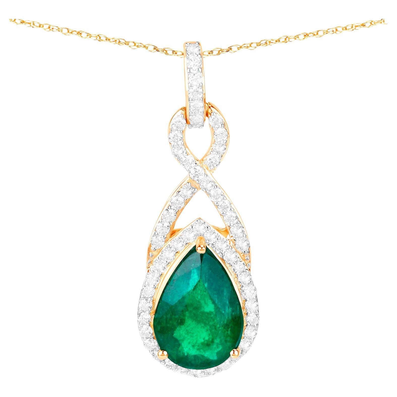 IGI Certified Zambian Emerald Pendant Necklace With Diamonds 1.75 Carats 14K Yel For Sale