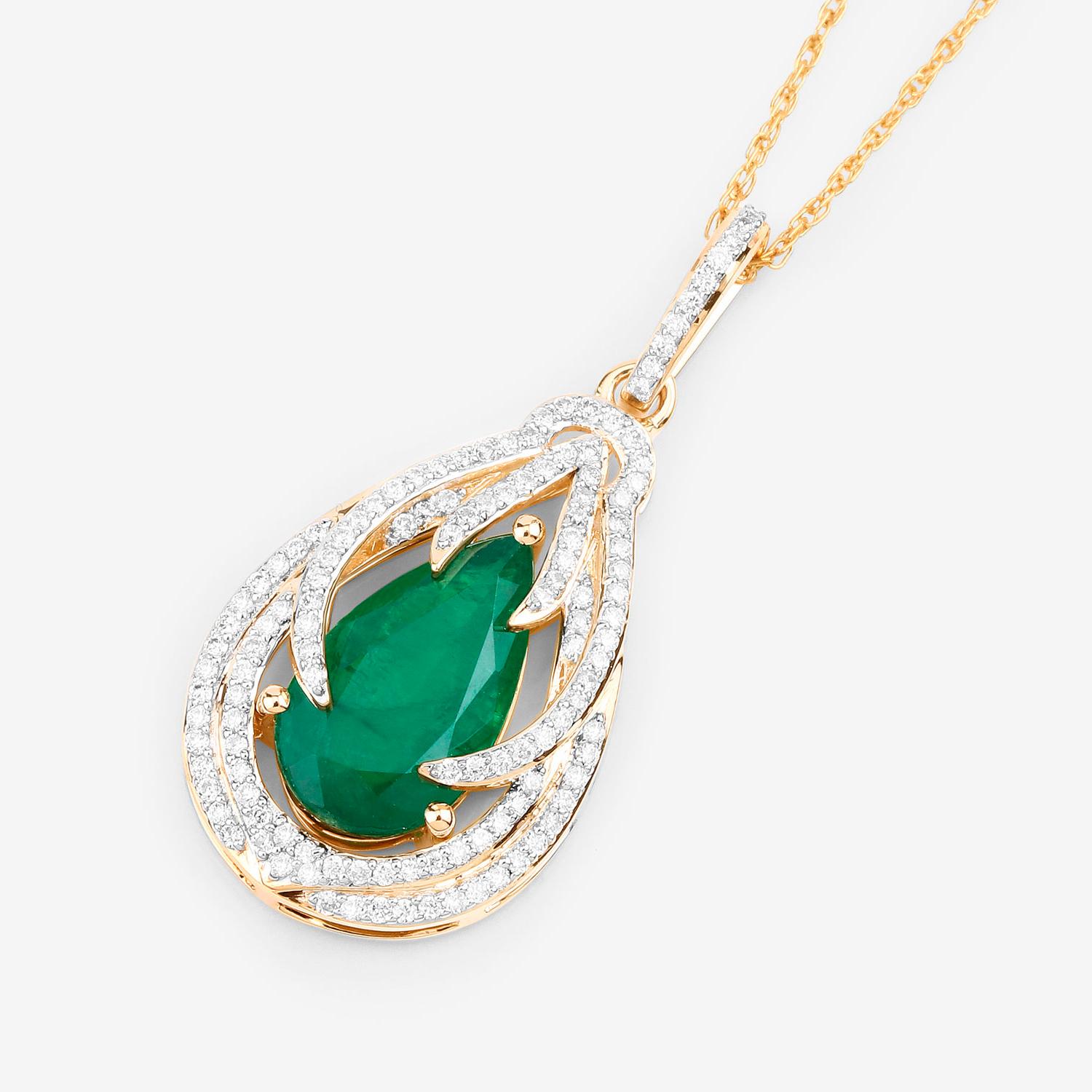 IGI Certified Zambian Emerald Pendant Necklace With Diamonds 2.71 Carats 14K In Excellent Condition For Sale In Aliso Viejo, CA