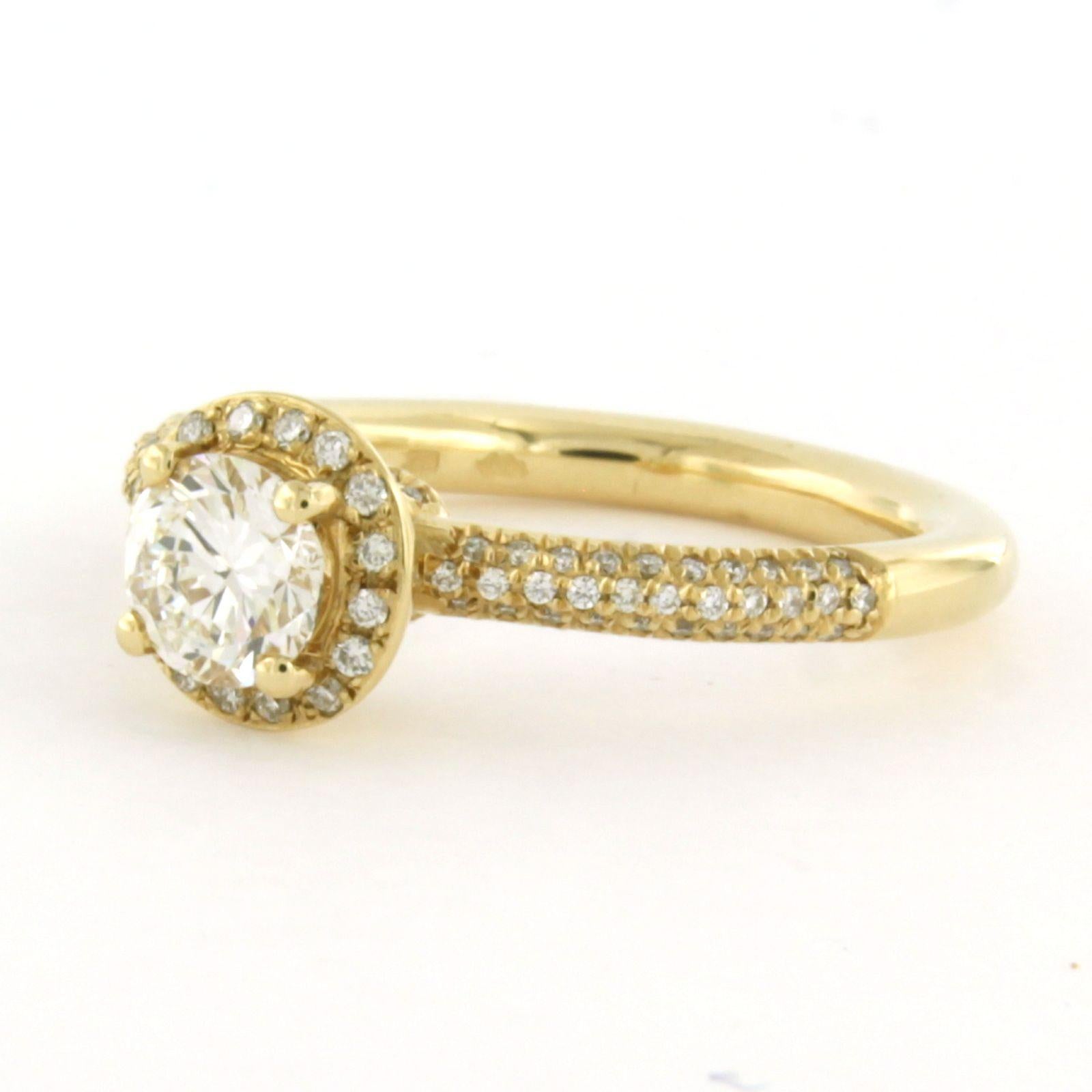 Taille brillant Rapport IGI sur les diamants Bague ornée de diamants taille brillant jusqu'à 0,94 ct Or jaune 14k en vente