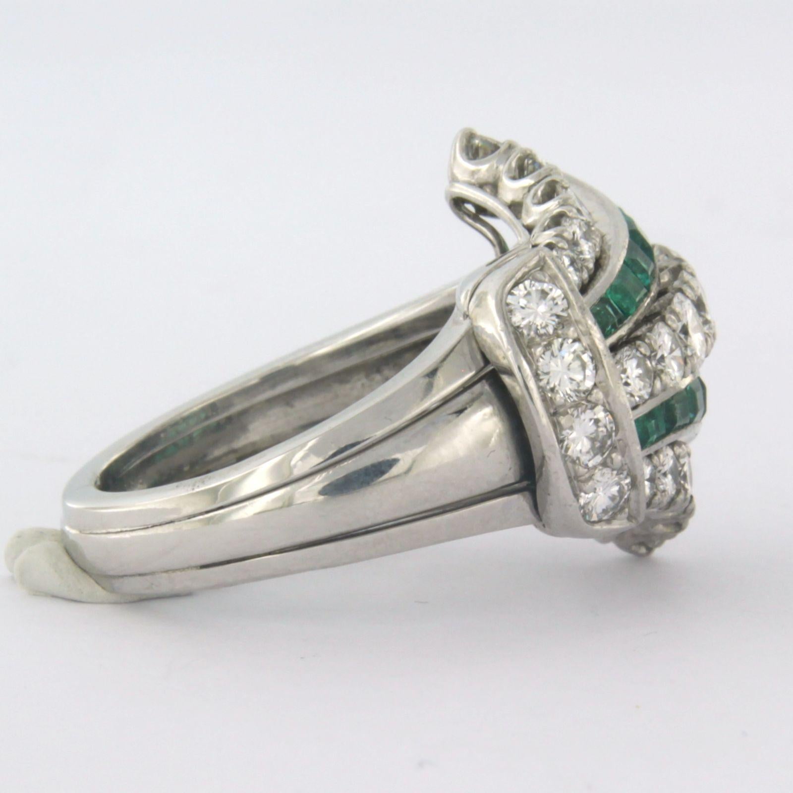 Women's IGI diamond report - RIng with emerald and diamonds 18k white gold For Sale