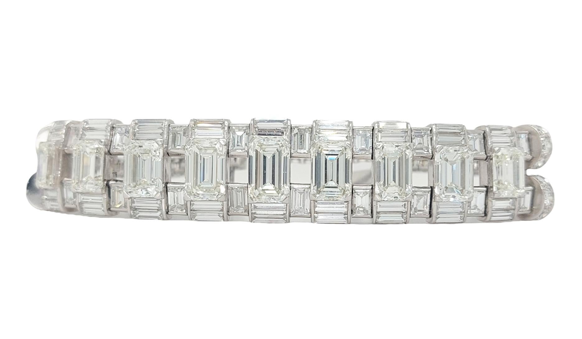 IGI Platinum Emerald Cut 32.2 Ct Diamond Bracelet to His Majesty Qaboos Bin Said For Sale 3