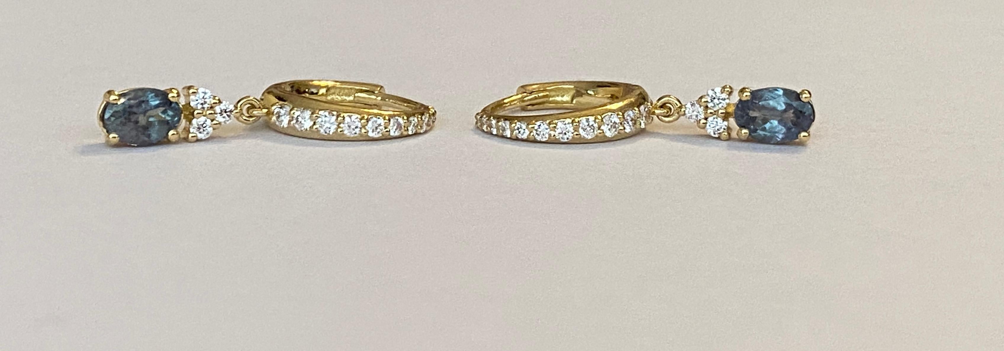 IGI  Report Orecchini in oro giallo con alessandrite e diamanti da 0,92 carati Nature in vendita 6