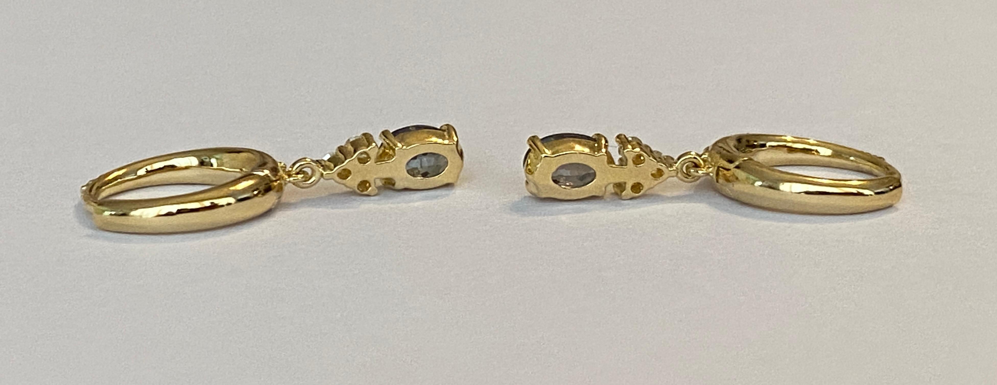IGI  Report Orecchini in oro giallo con alessandrite e diamanti da 0,92 carati Nature in vendita 8