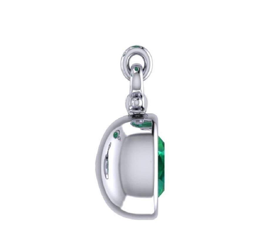 IGITL Certified 2.69 Carat Oval Cut Emerald Pendant Necklace in 18k For Sale 3