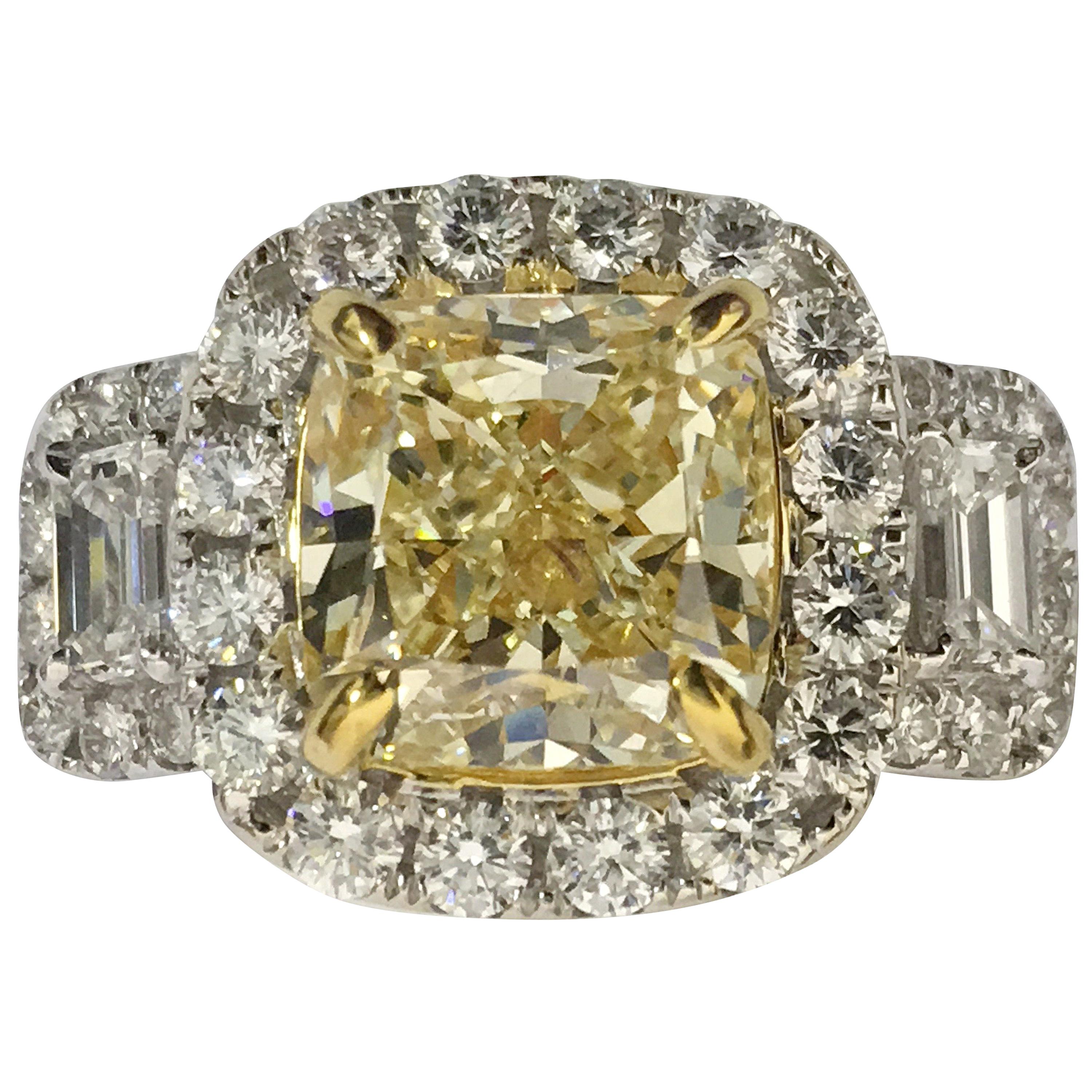 IGL Certified 3.00 Carat Yellow and White Diamond Ring