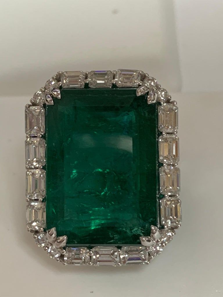 IGLCertified 23.98 Carat Emerald and a Diamond Ring at 1stDibs