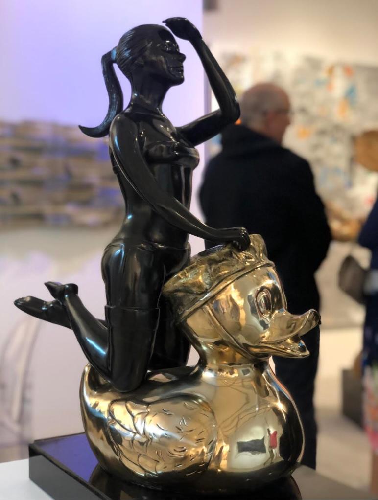 Ignacio Gana Nude Sculpture – Glücksducky