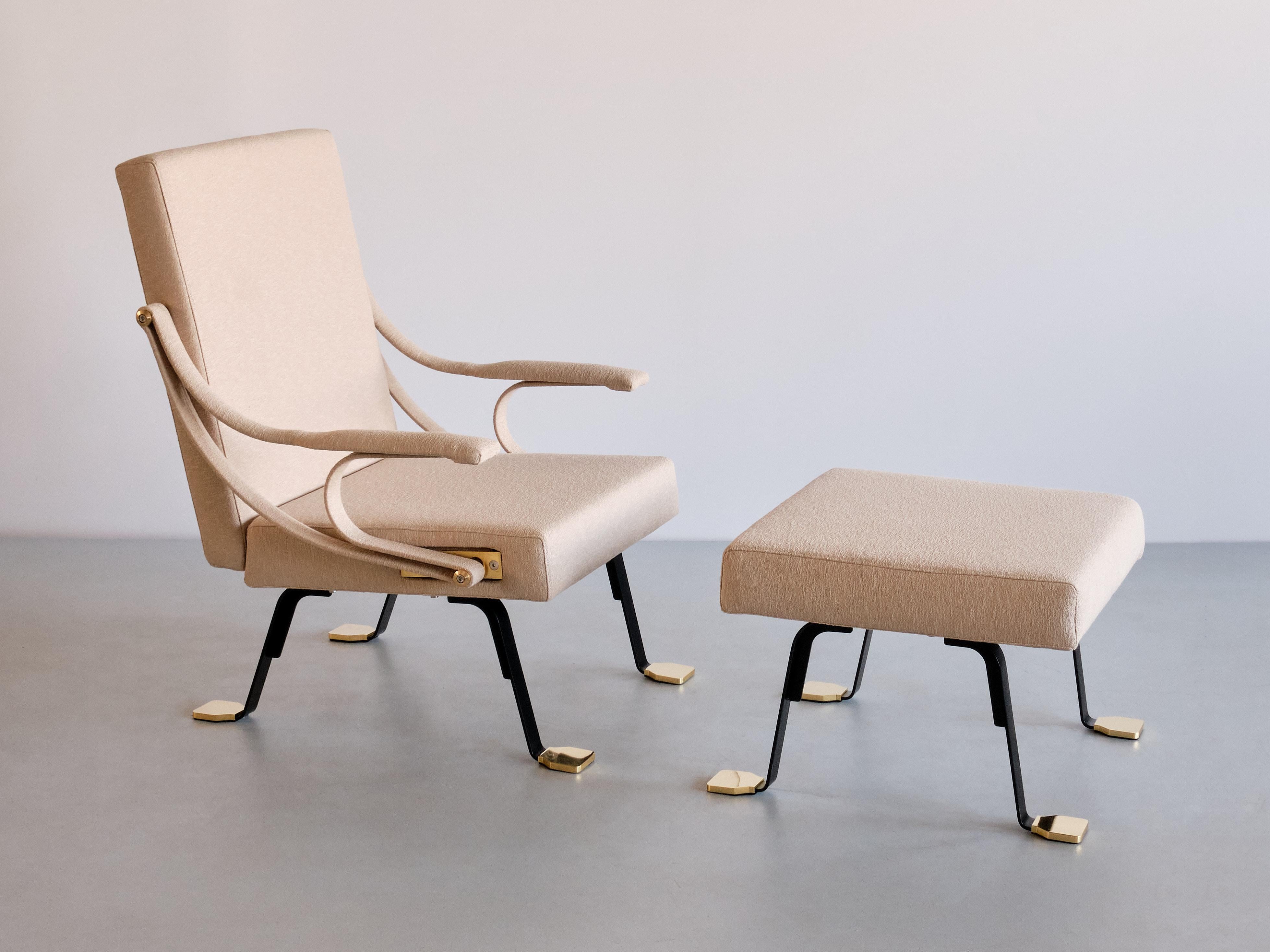 Conçue par Ignazio Gardella en 1957, la chaise longue Digamma est une chaise confortable qui plonge ses racines dans la tradition moderniste italienne tardive. Sa construction rationnelle comprend deux sections géométriques - le dossier et l'assise