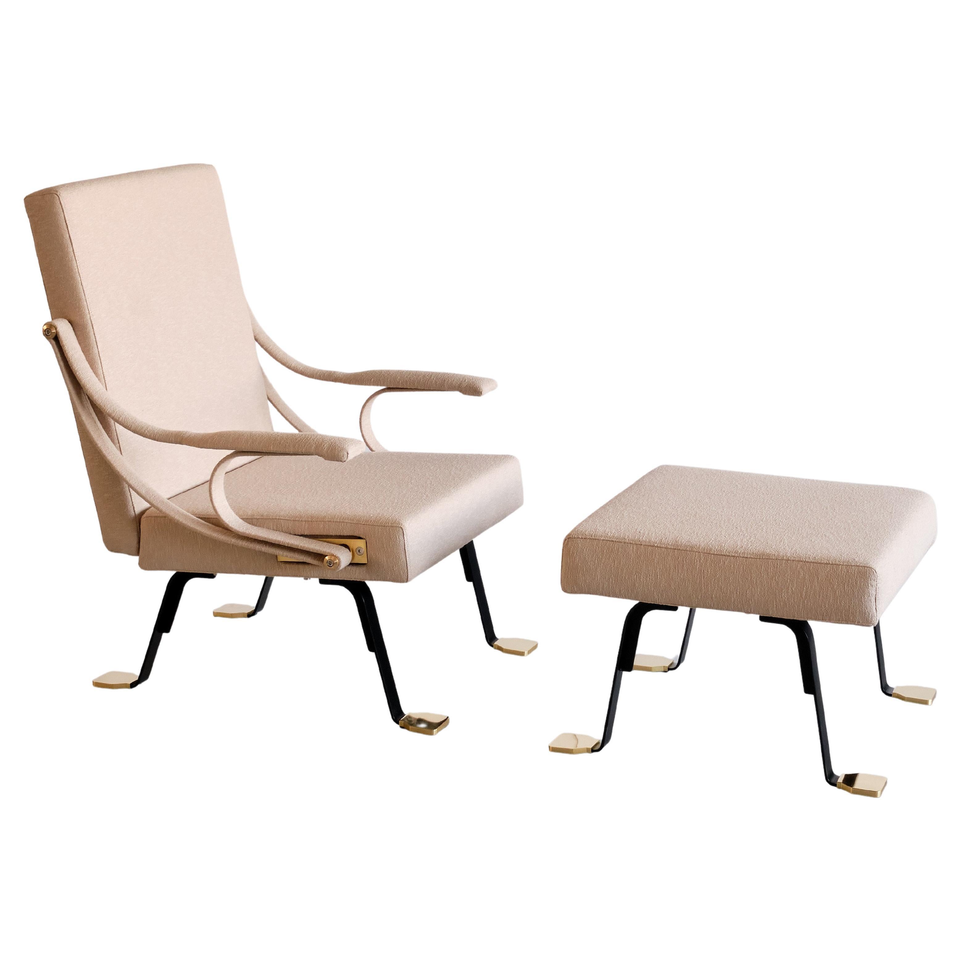 Fauteuil et pouf Diamma d'Ignazia Gardella en tissu Loro Piana beige, 2023 en vente