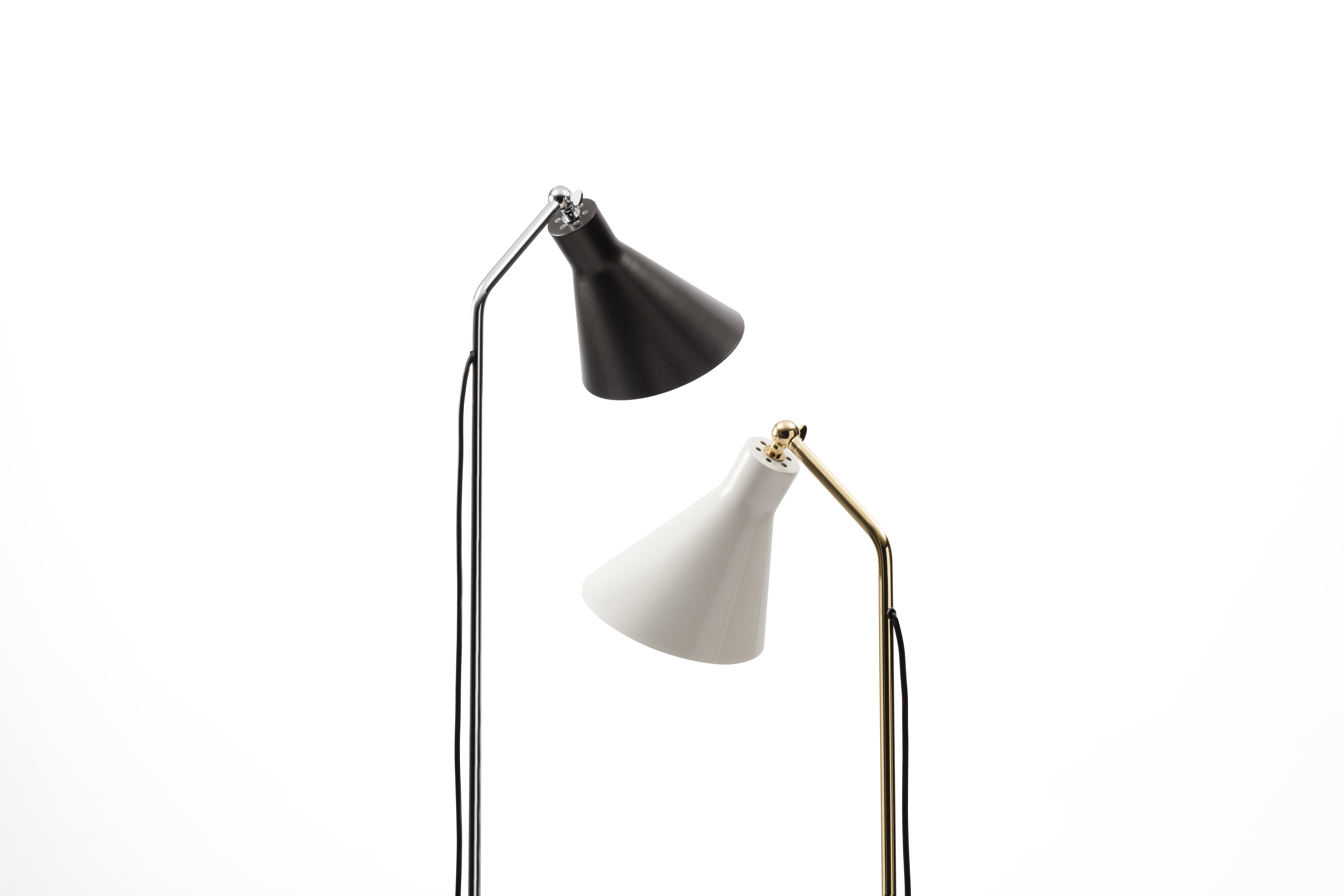 Ignazio Gardella Alzabile Floor Lamp in Brass, Metal and Marble for Tato Italia.

Executed in white Carrara marble, white painted metal and polished brass. Height and shade are adjustable as seen in the photos.

Price is per item. Available to order