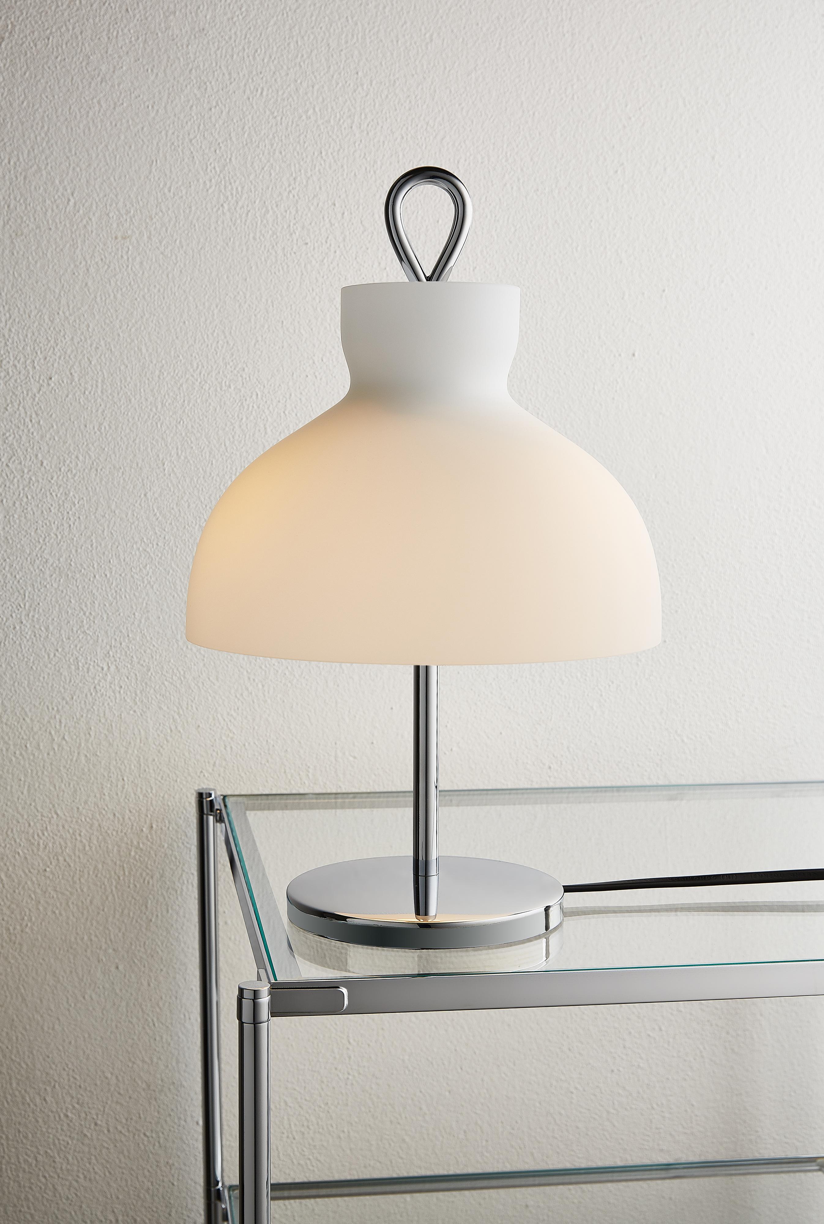 Italian Ignazio Gardella 'Arenzano Bassa' Table Lamp in Glass and Satin Nickel For Sale