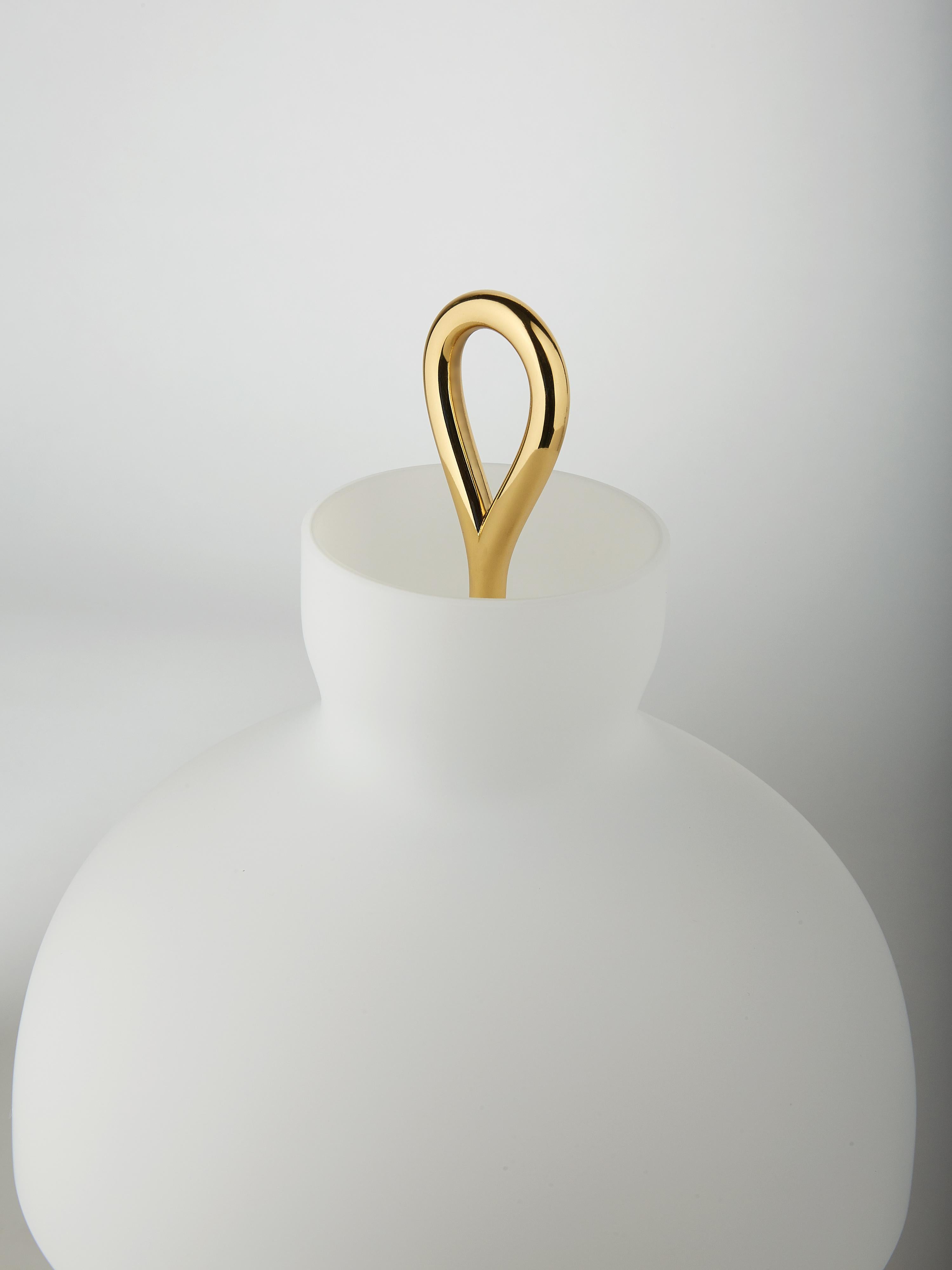 Ignazio Gardella 'Arenzano Bassa' Table Lamp in Brass and Glass.

Ignazio Gardella was one of the leading figures in Italian twentieth-century architecture. A graduate of the Politecnico di Milano, he founded Azucena with Luigi Caccia Dominioni and