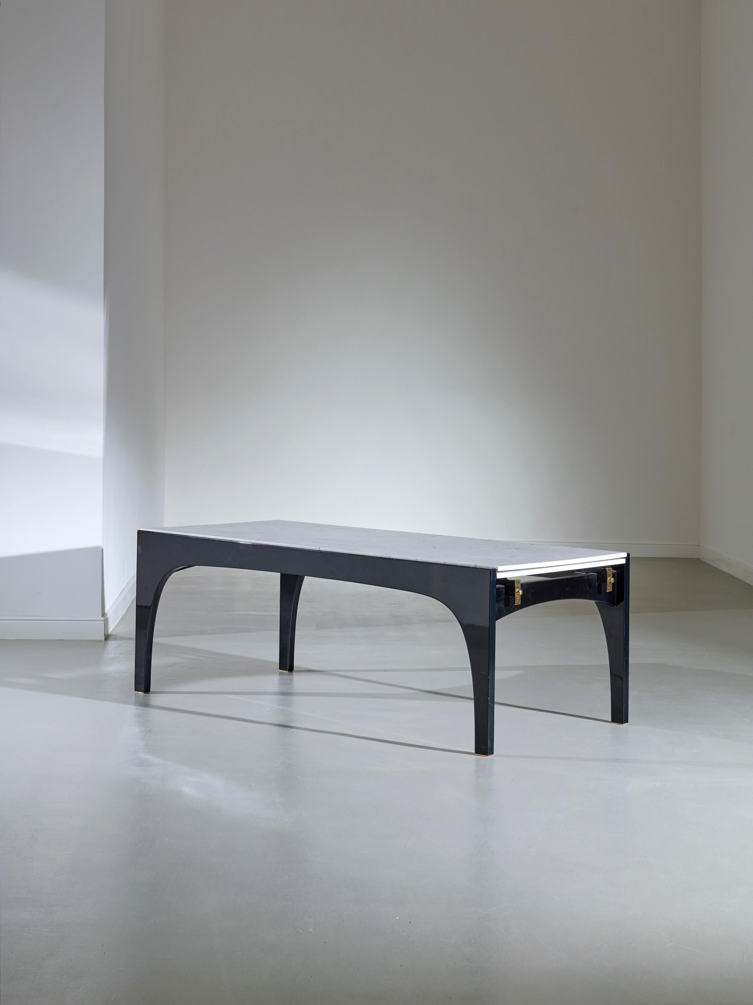 Late 20th Century Ignazio Gardella Black Lacquer and Carrara Marble Extendable Dining Table For Sale