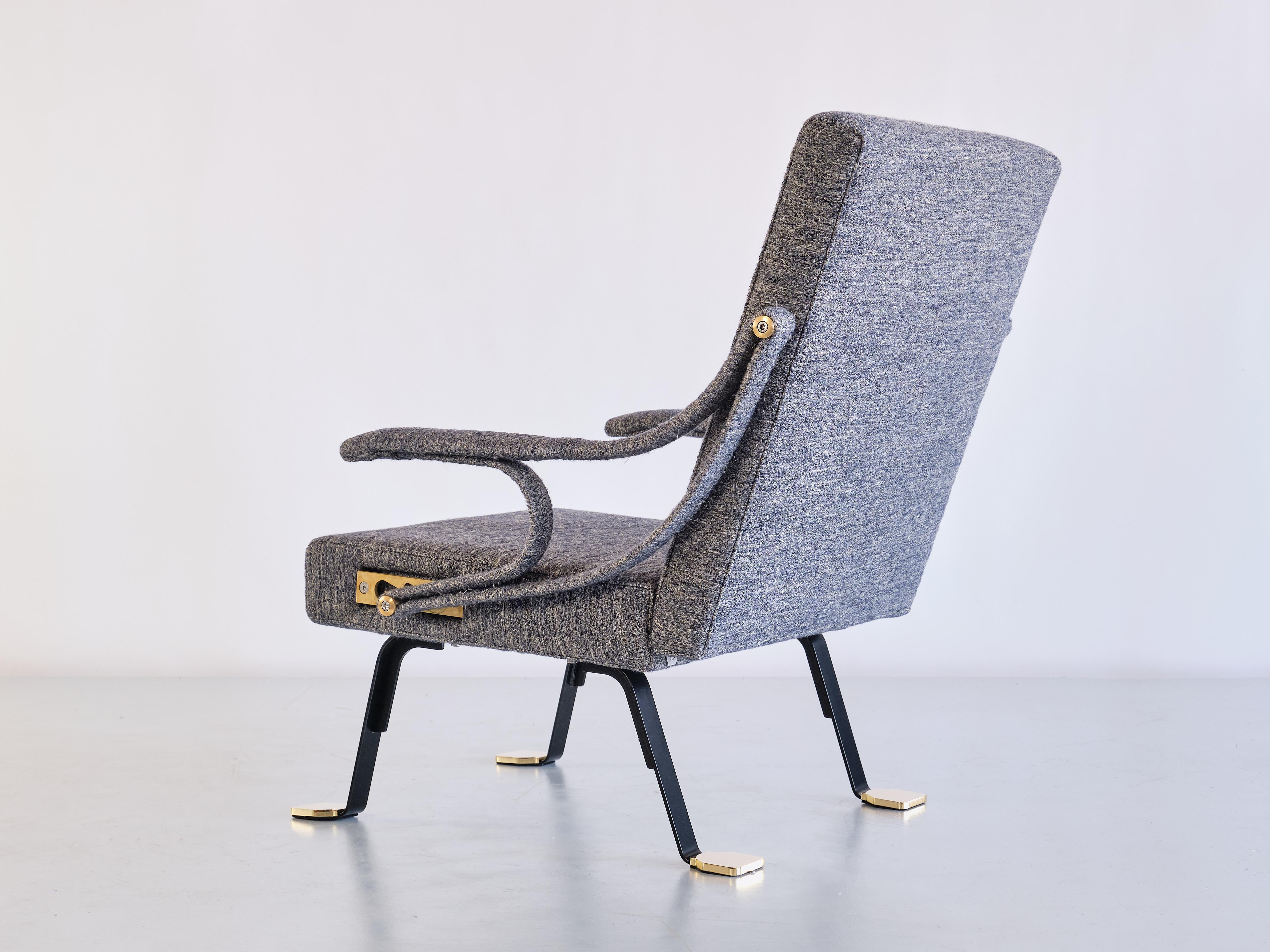 Ignazio Gardella 'Digamma' Armchair in Blue Loro Piana Mélange Fabric 6