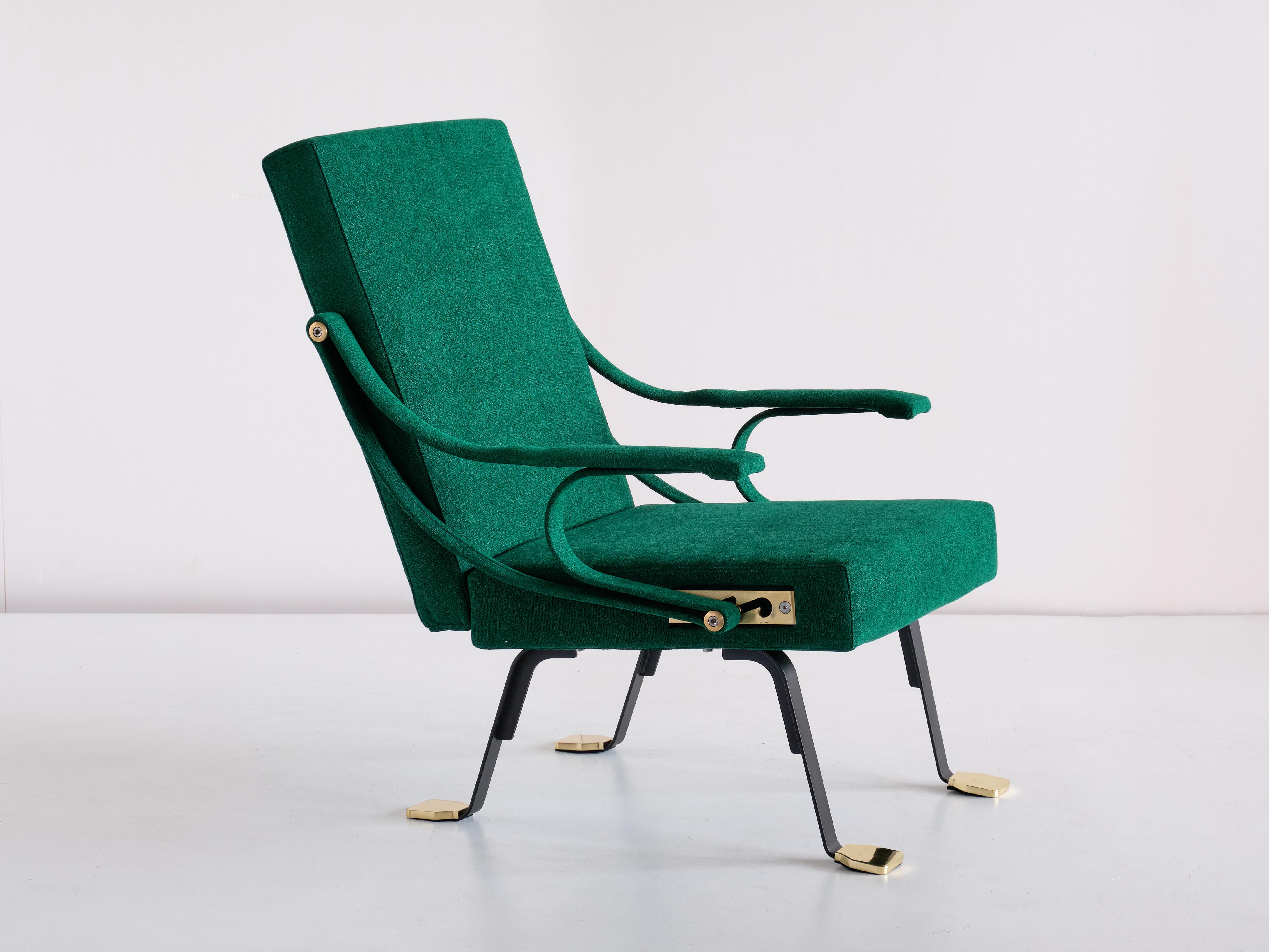 Mid-Century Modern Ignazio Gardella 'Digamma' Armchair in Emerald Green Lelièvre Fabric and Brass For Sale