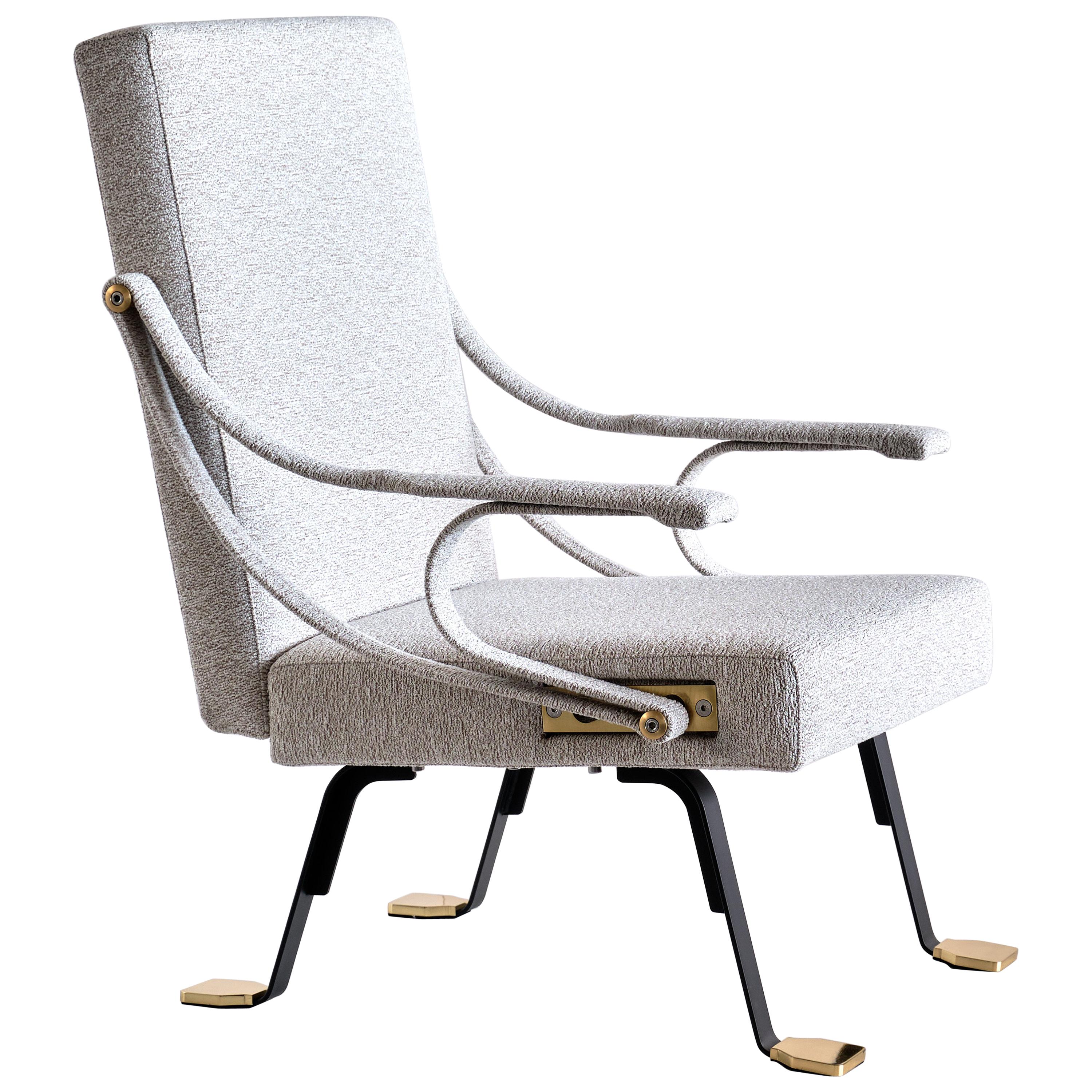 Ignazio Gardella 'Digamma' Armchair in Ivory Lelièvre Bouclé Fabric and Brass