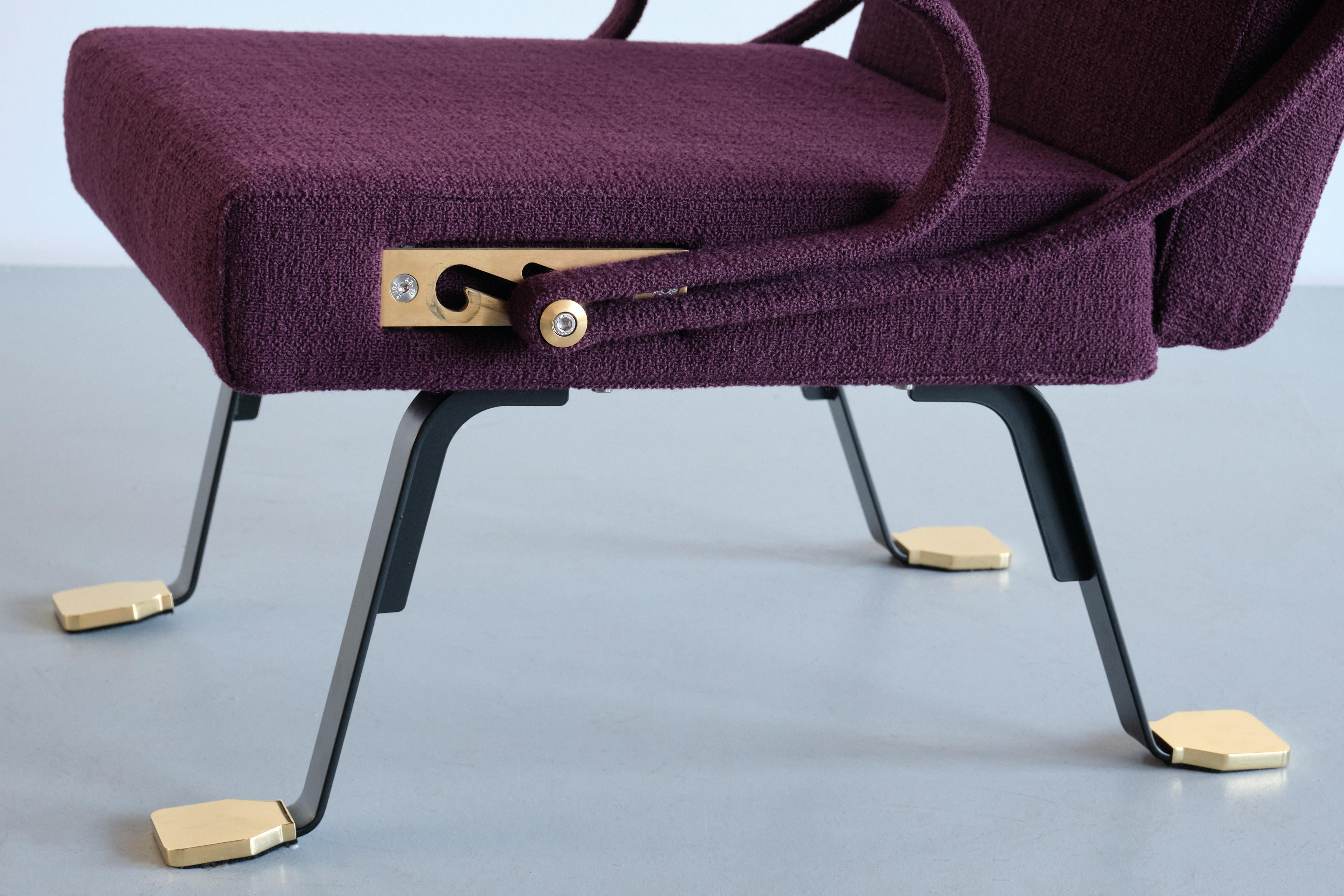 Sessel „Digamma“ von Ignazio Gardella aus lila Zedernholzstoff und Messing, 2022 im Angebot 4
