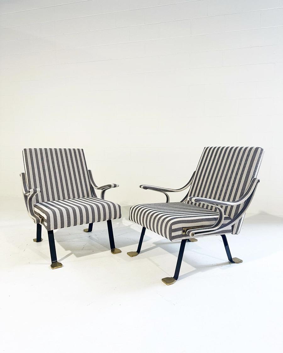 Ignazio Gardella Digamma Lounge Chairs in Dedar Twill, Pair In Good Condition For Sale In SAINT LOUIS, MO