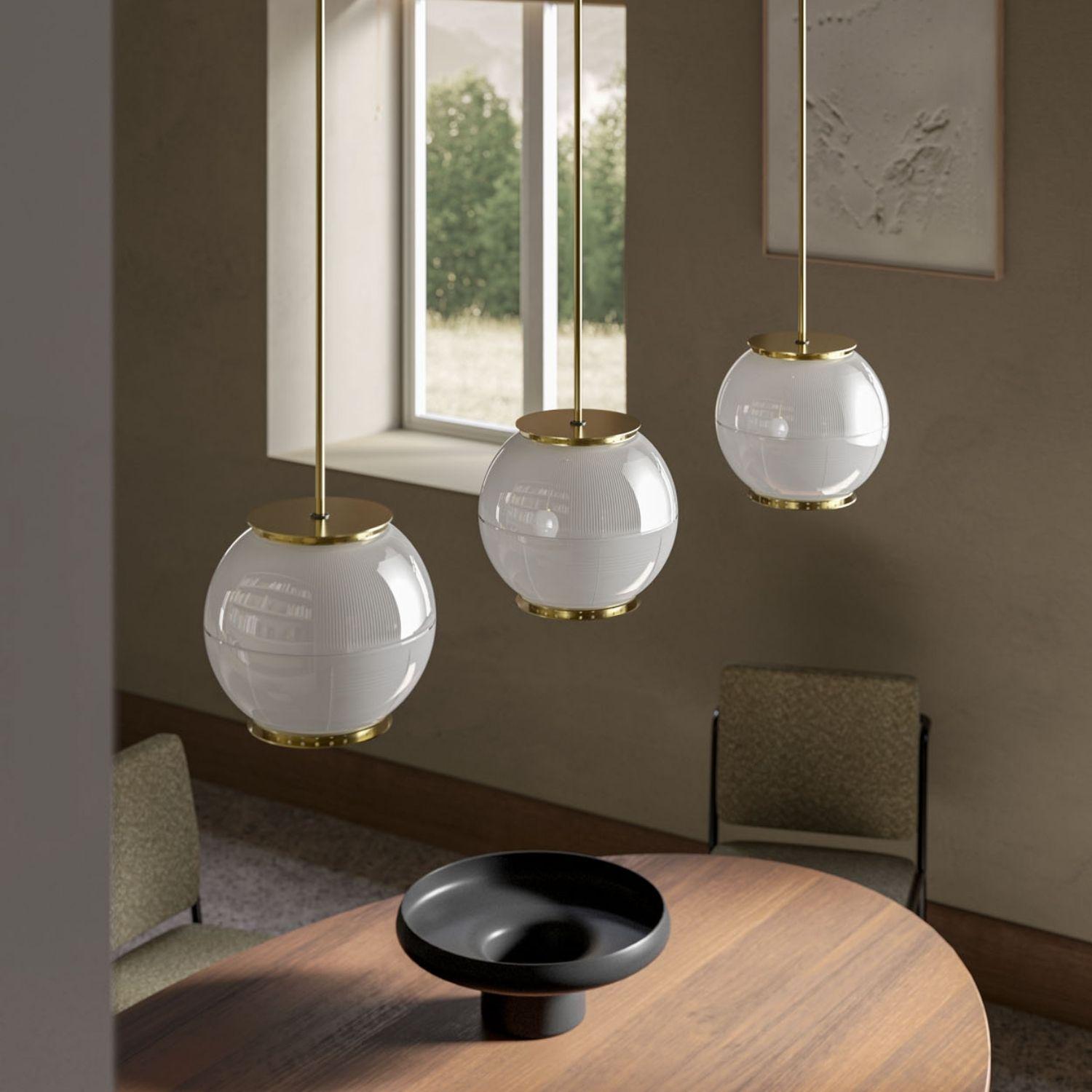 Ignazio Gardella 'Doppio Vetro' Wall Lamp in Brass and Glass for Tato Italia For Sale 5