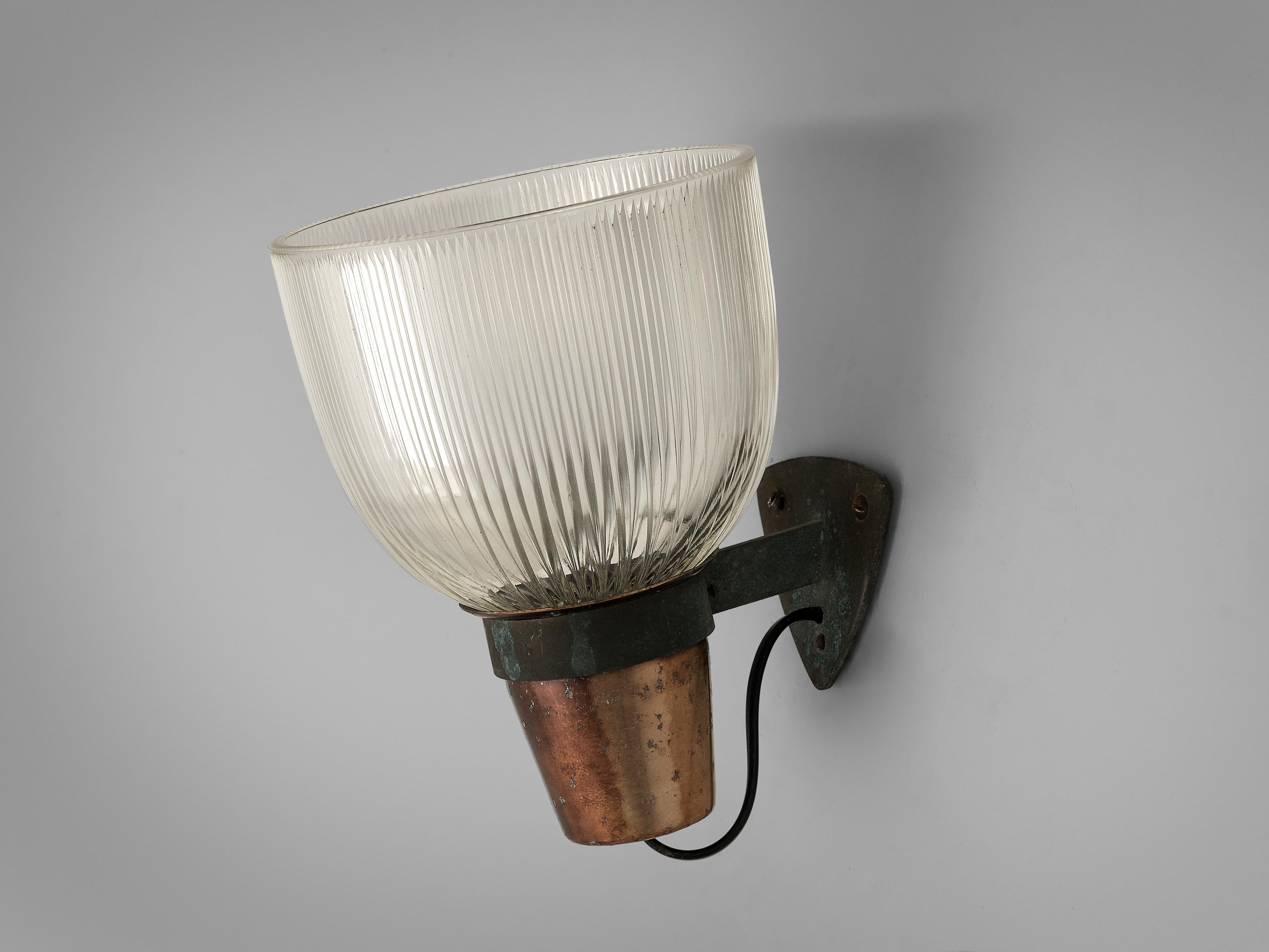 Ignazio Gardella for Azucena Wall Lamp Model ‘LP5’ in Copper and Glass In Good Condition In Waalwijk, NL