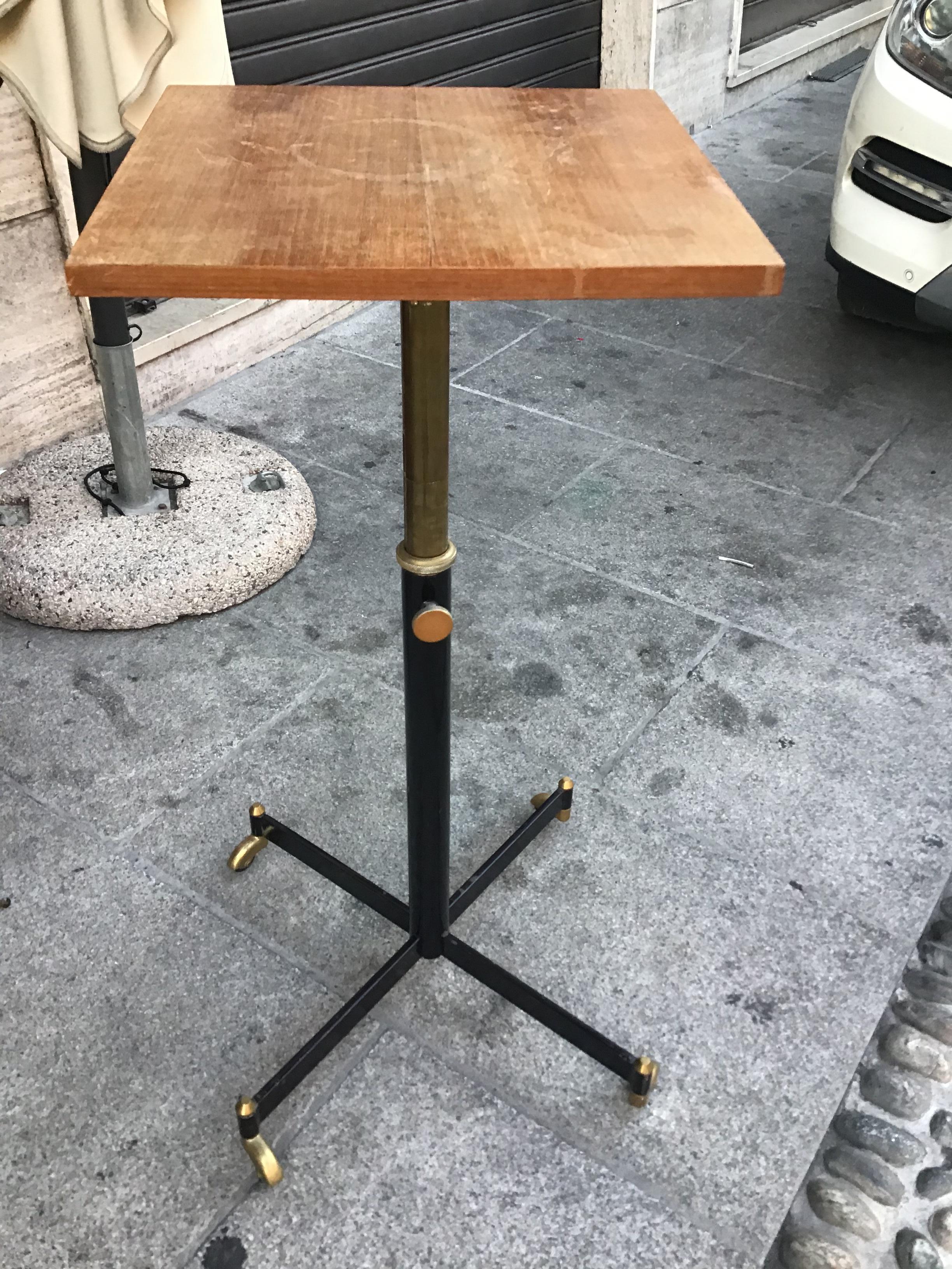 Ignazio Gardella Height adjustable Table Wood Brass 1950 Italy  For Sale 5