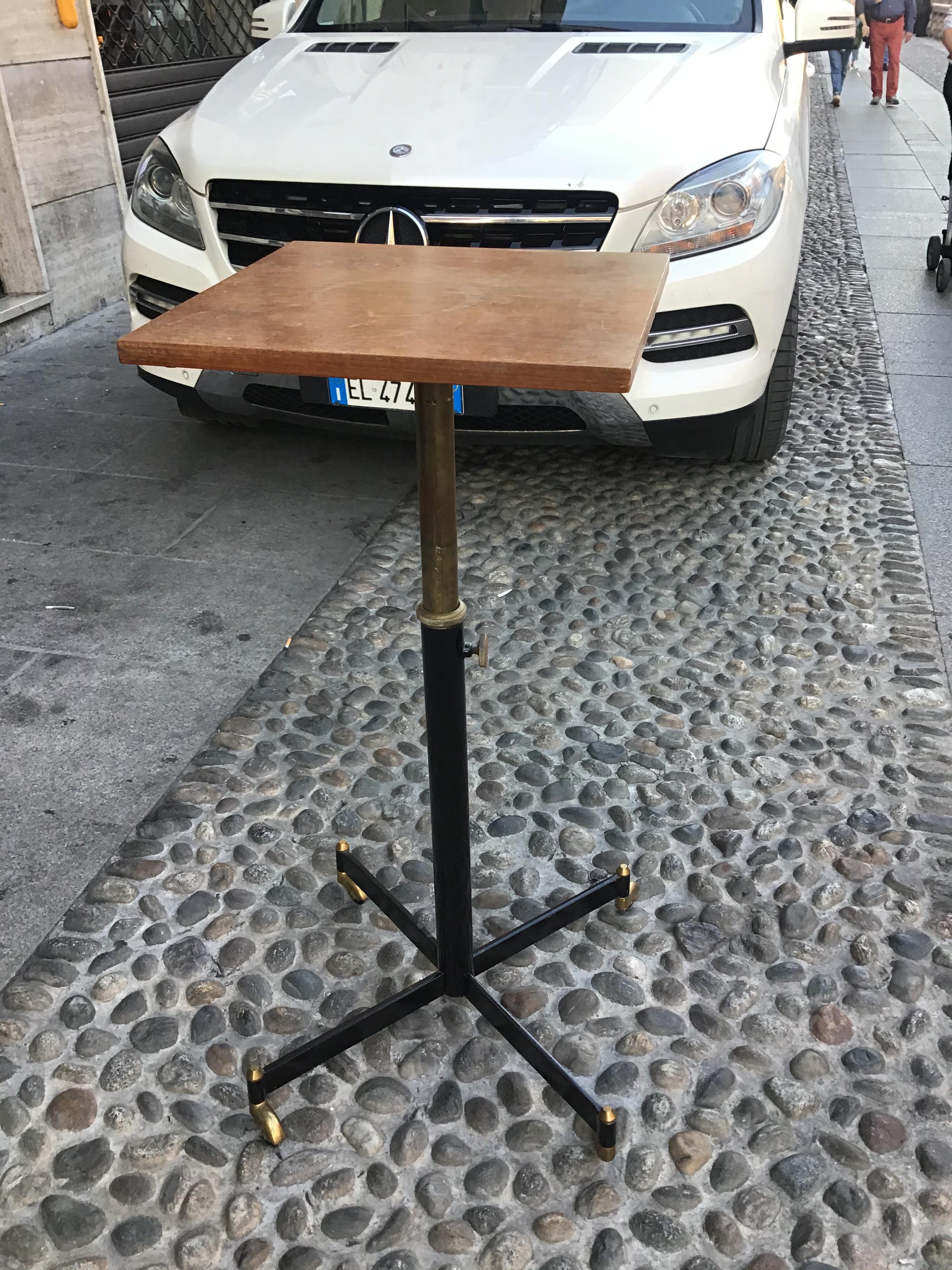 Ignazio Gardella Height adjustable Table Wood Brass 1950 Italy  For Sale 9