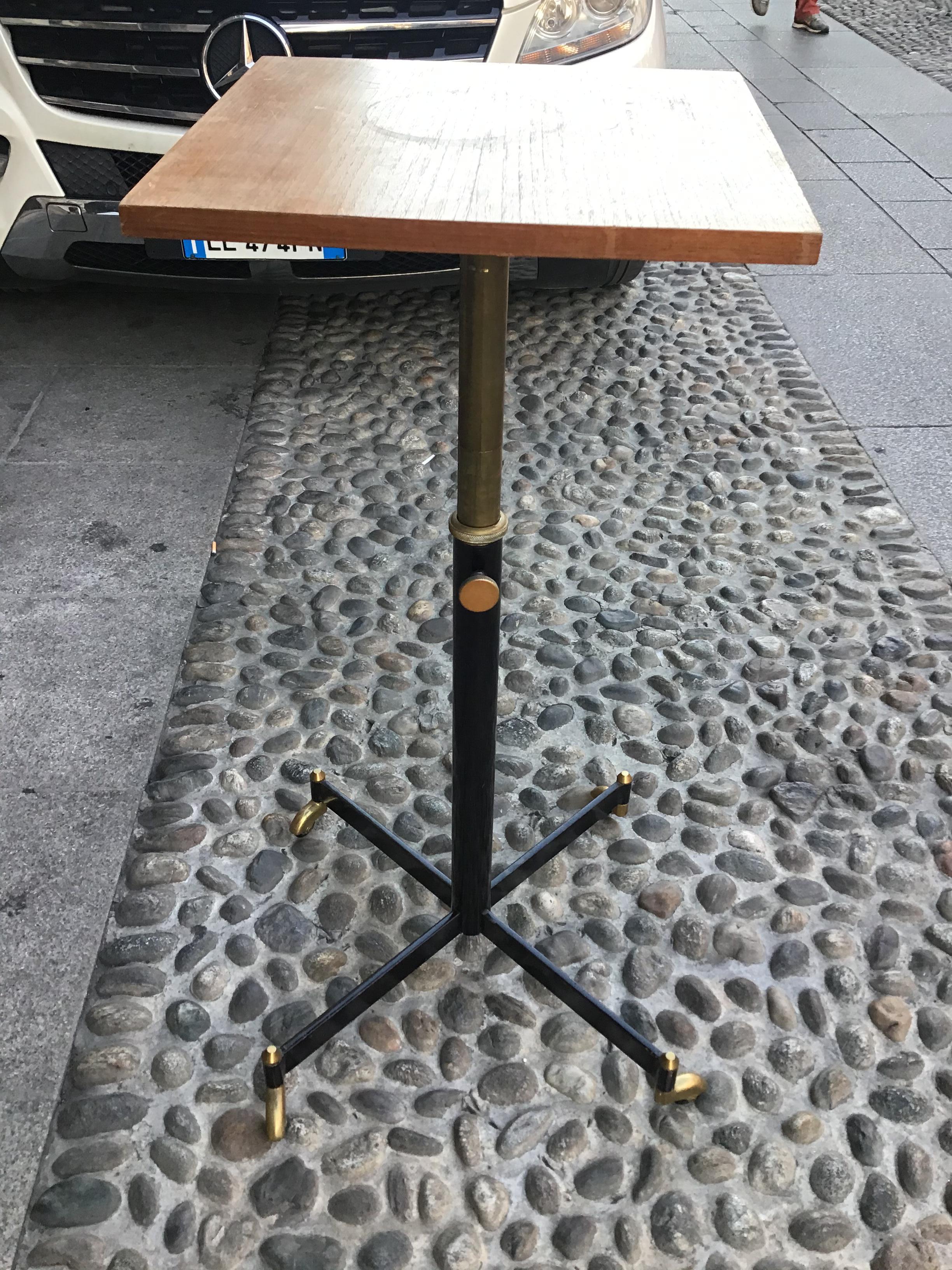 Ignazio Gardella Height adjustable Table Wood Brass 1950 Italy  For Sale 11
