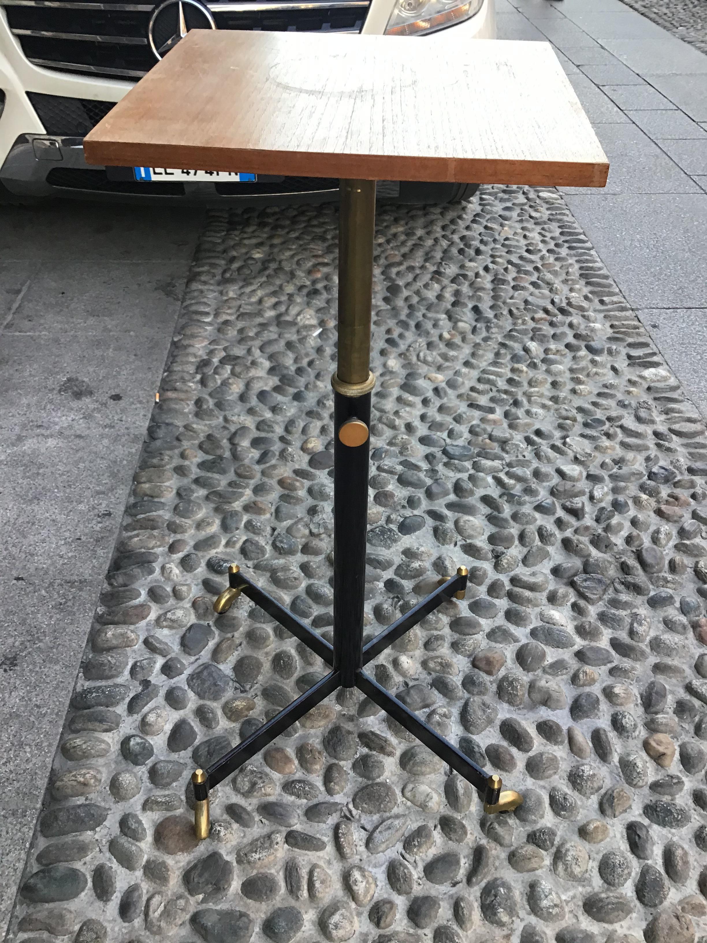 Ignazio Gardella Height adjustable Table Wood Brass 1950 Italy  For Sale 12