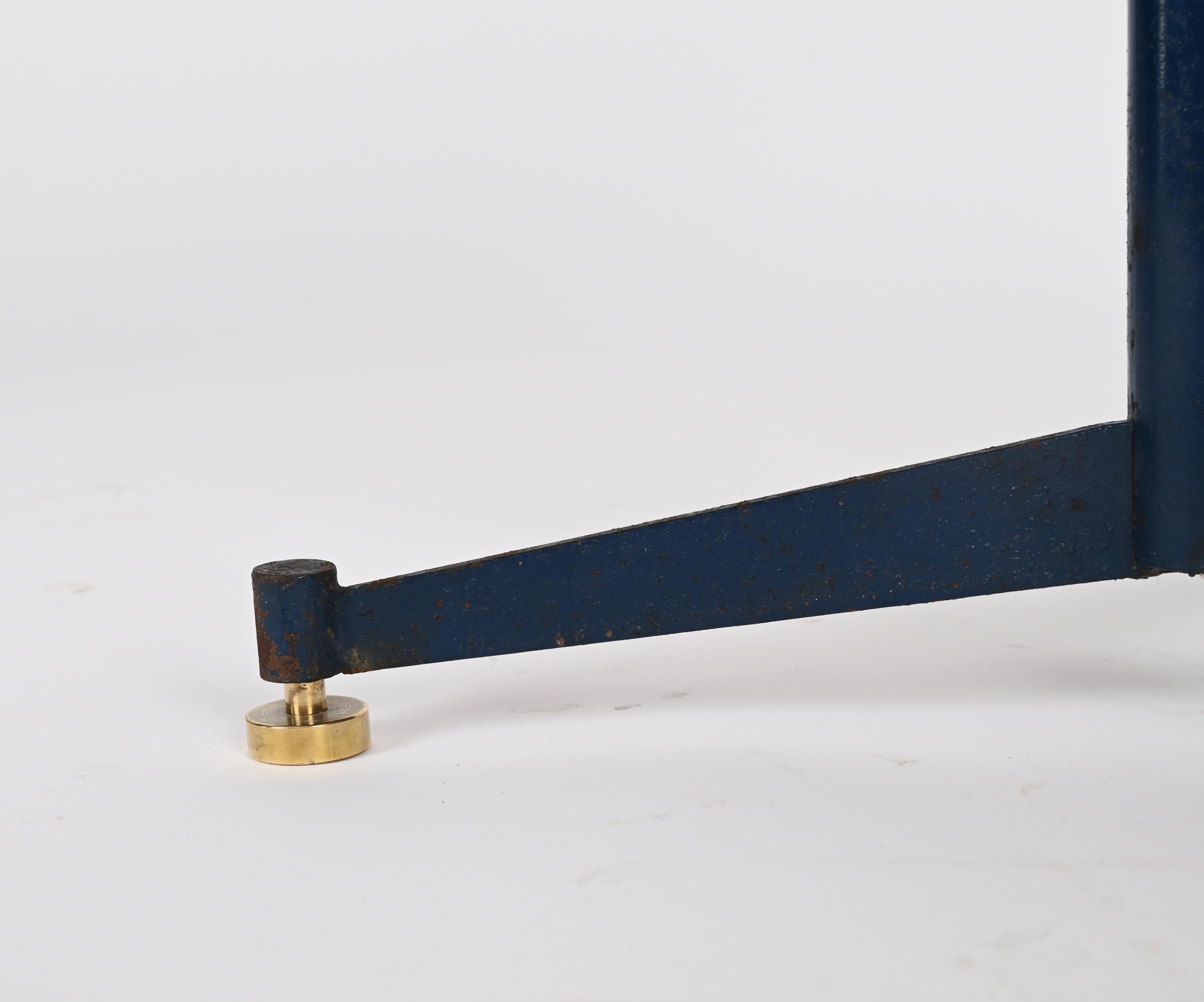 Ignazio Gardella Italienischer Dreibein-Beistelltisch aus blauem Metall mit Laminatplatte, 1950er Jahre im Angebot 6