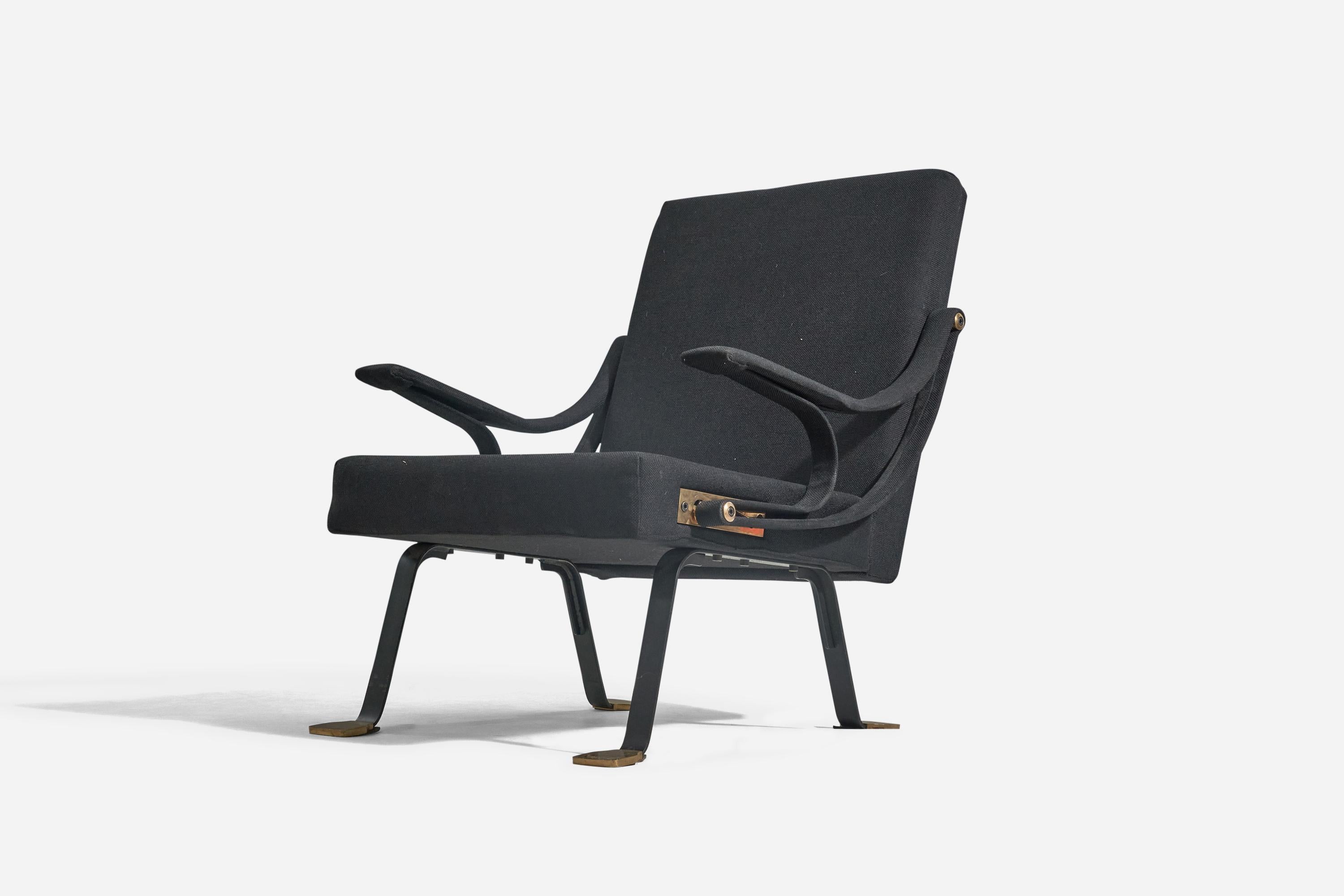 italien Fauteuil de salon et repose-pieds Ignazio Gardella, laiton, tissu, Gavina, Italie, 1957 en vente