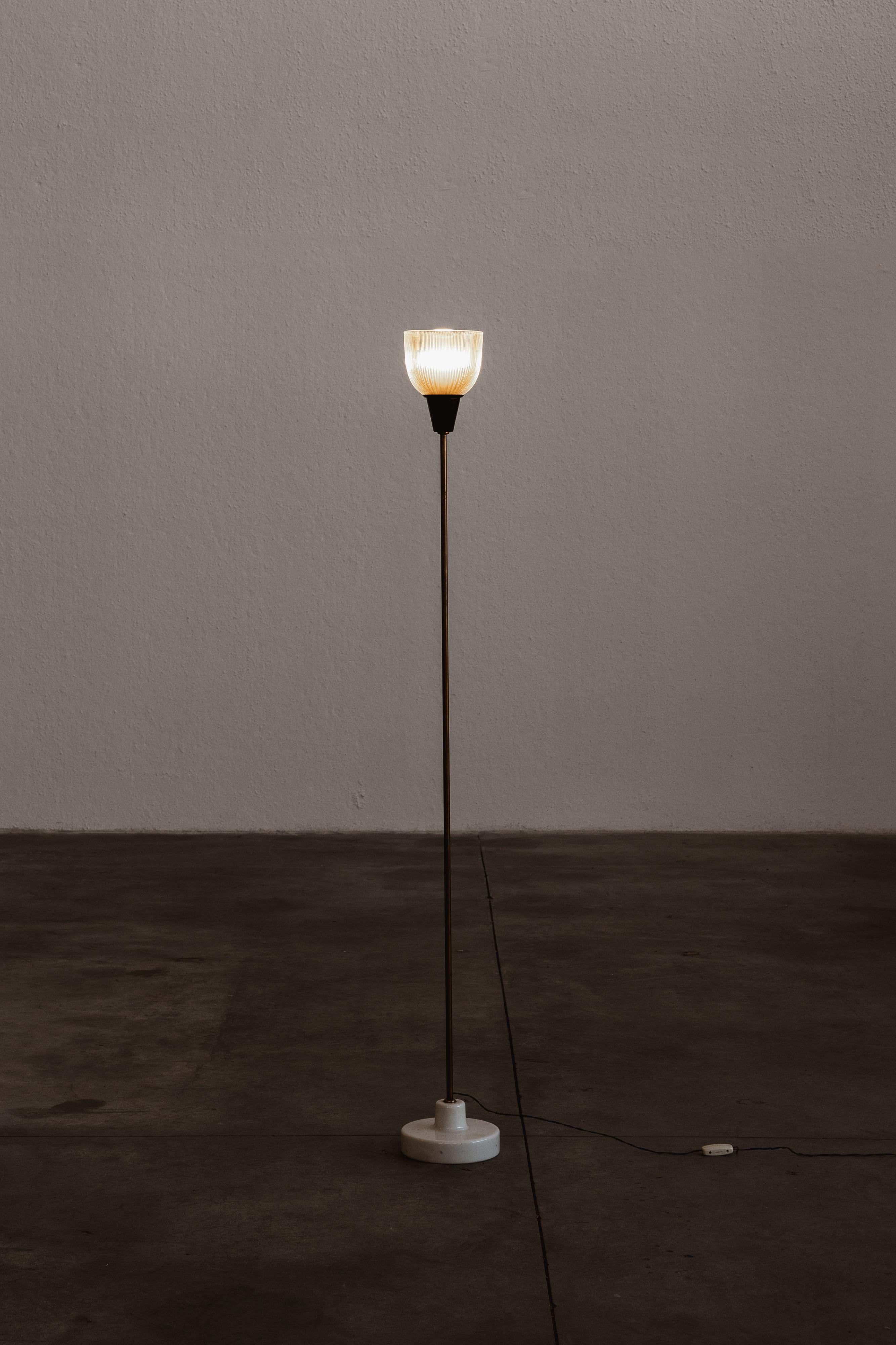 Lampada da terra 