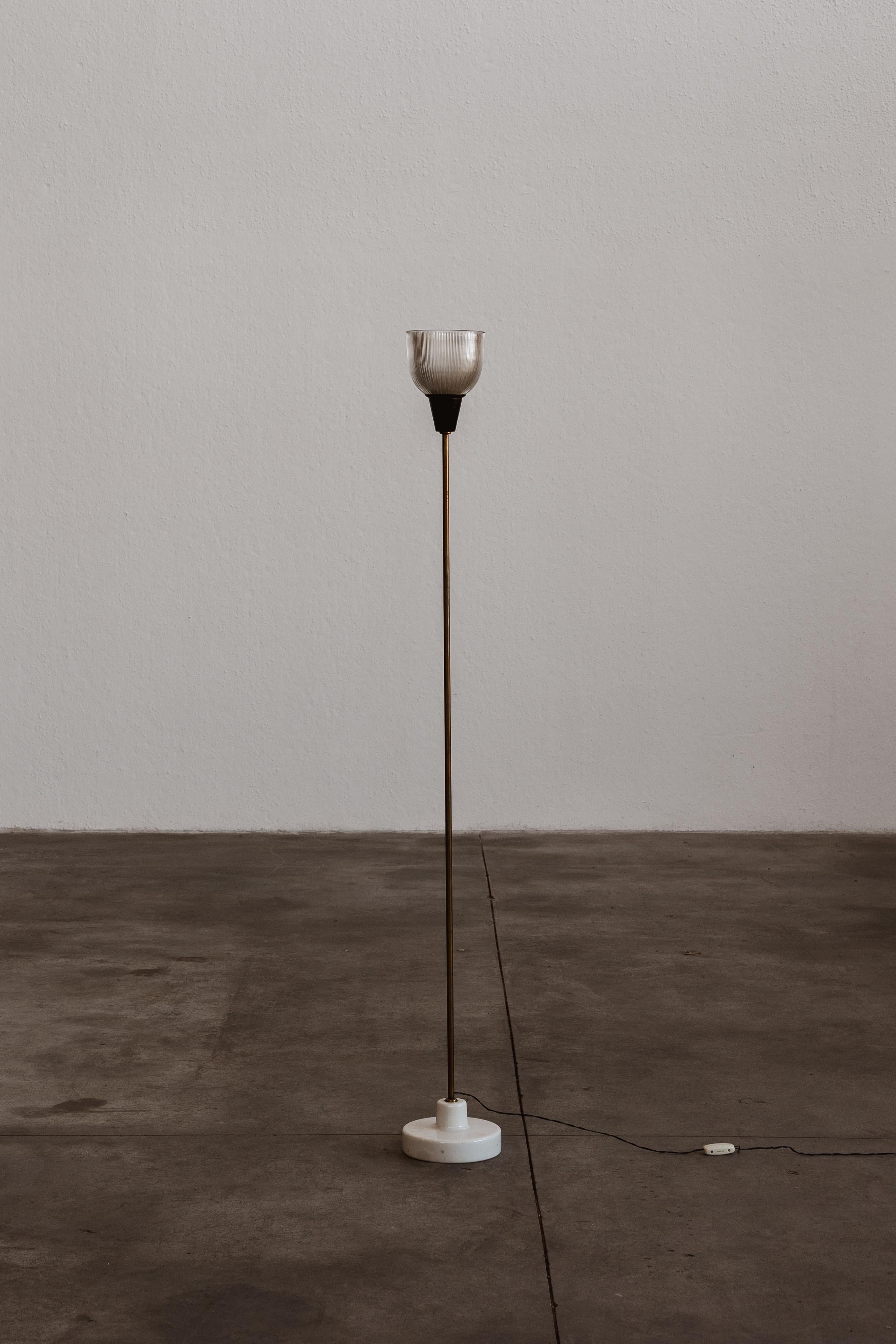 Lampada da terra 
