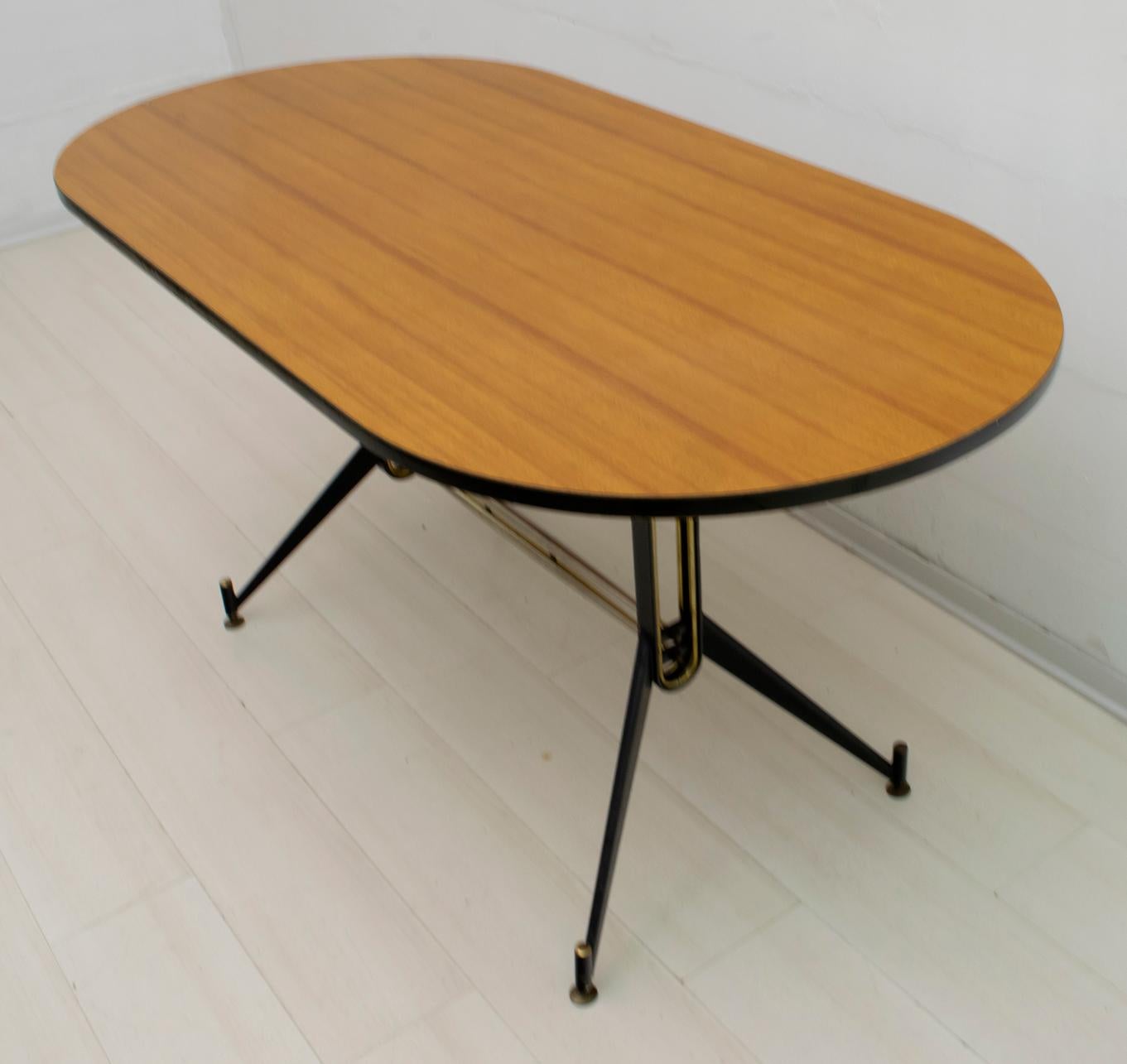 Mid-20th Century Ignazio Gardella Mid-Century Modern Italian Oval Table, 1950 For Sale