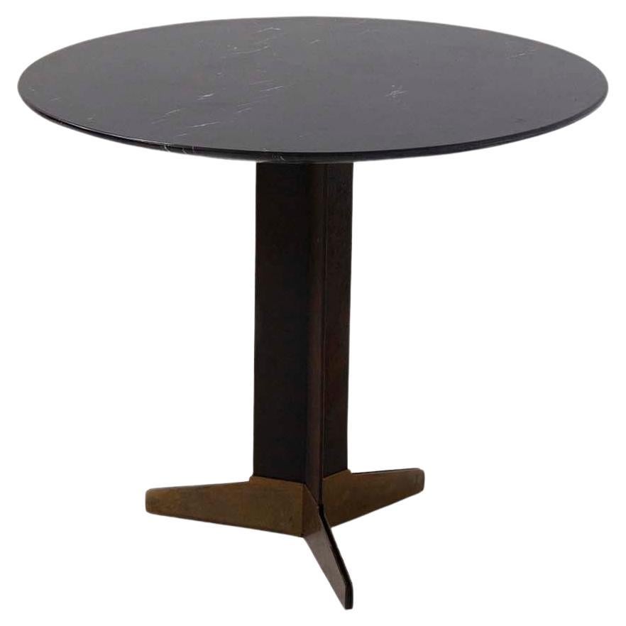 Ignazio Gardella Occasional marble and brass round table  For Sale
