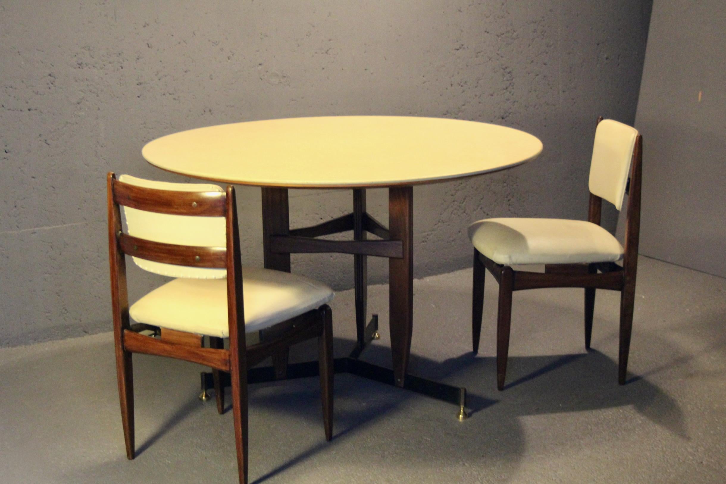 Milieu du XXe siècle Table de salle à manger de style Ignazio Gardella en vente