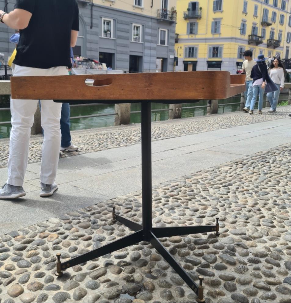 Ignazio Gardella Tavolo #T5 Azucena hierro latón madera, 1949, Italia.