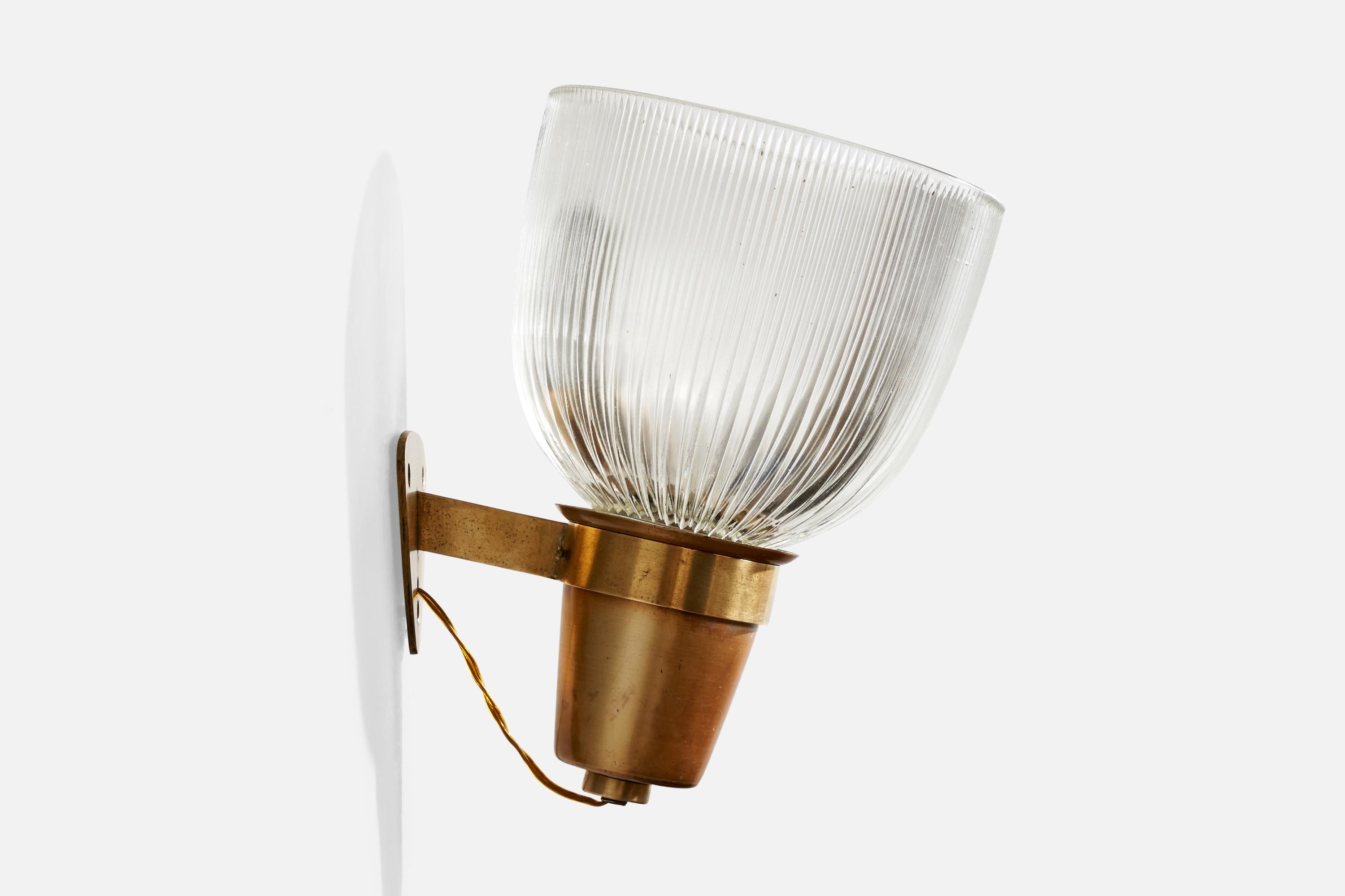 Mid-Century Modern Ignazio Gardella, Wall Light, Brass, Glass, Copper, Italy, 1960s For Sale