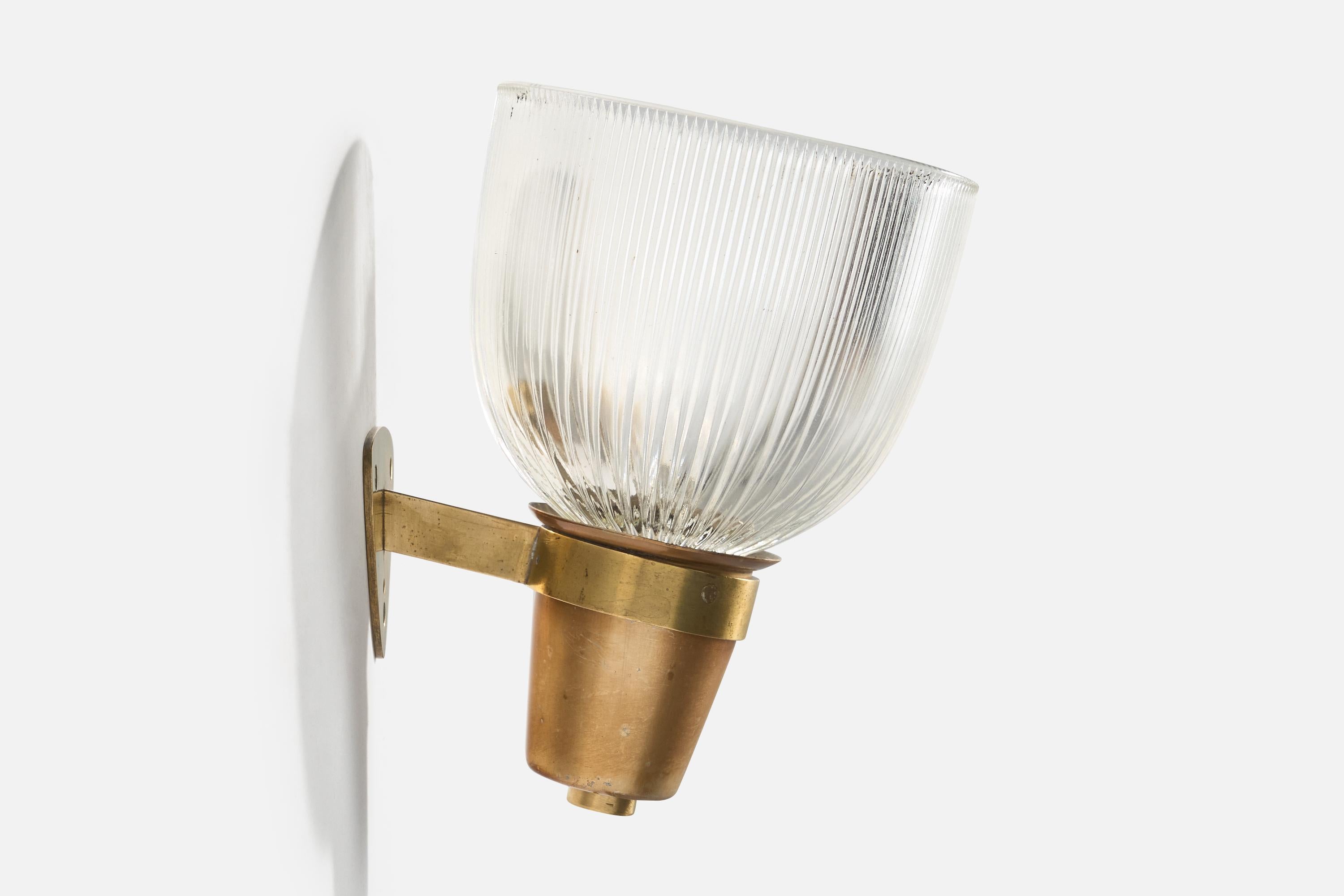 Italian Ignazio Gardella, Wall Light, Brass, Glass, Italy, 1960s For Sale