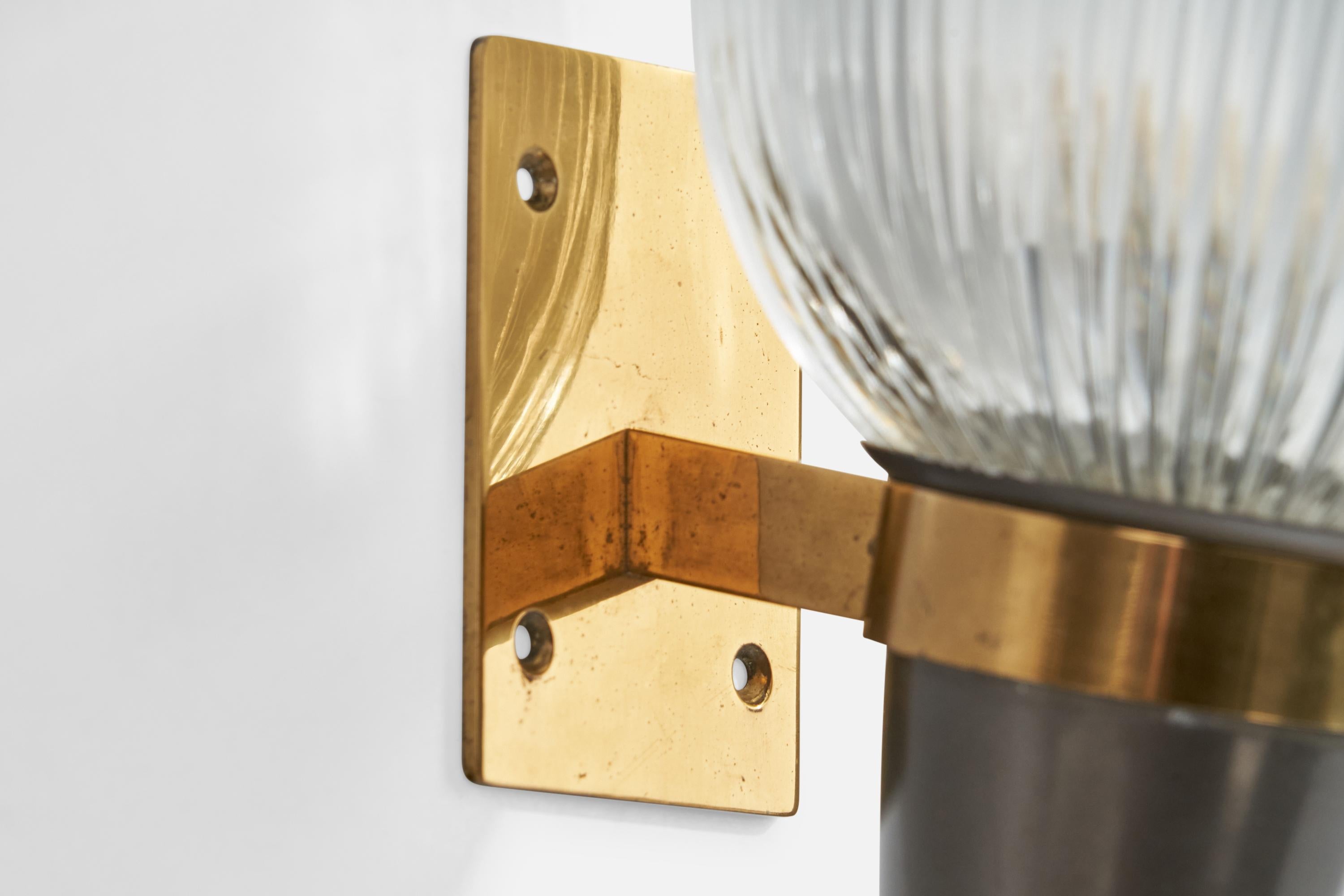 Ignazio Gardella, Wall Light, Brass, Glass, Metal, Italy, 1960s For Sale 1