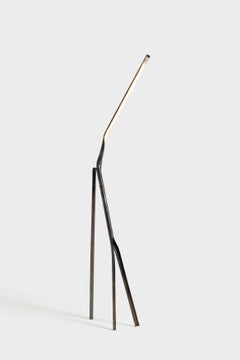 Ignis Stehleuchte aus Stahl mit LED-Licht und Silikondiffusor von Espace Aygo