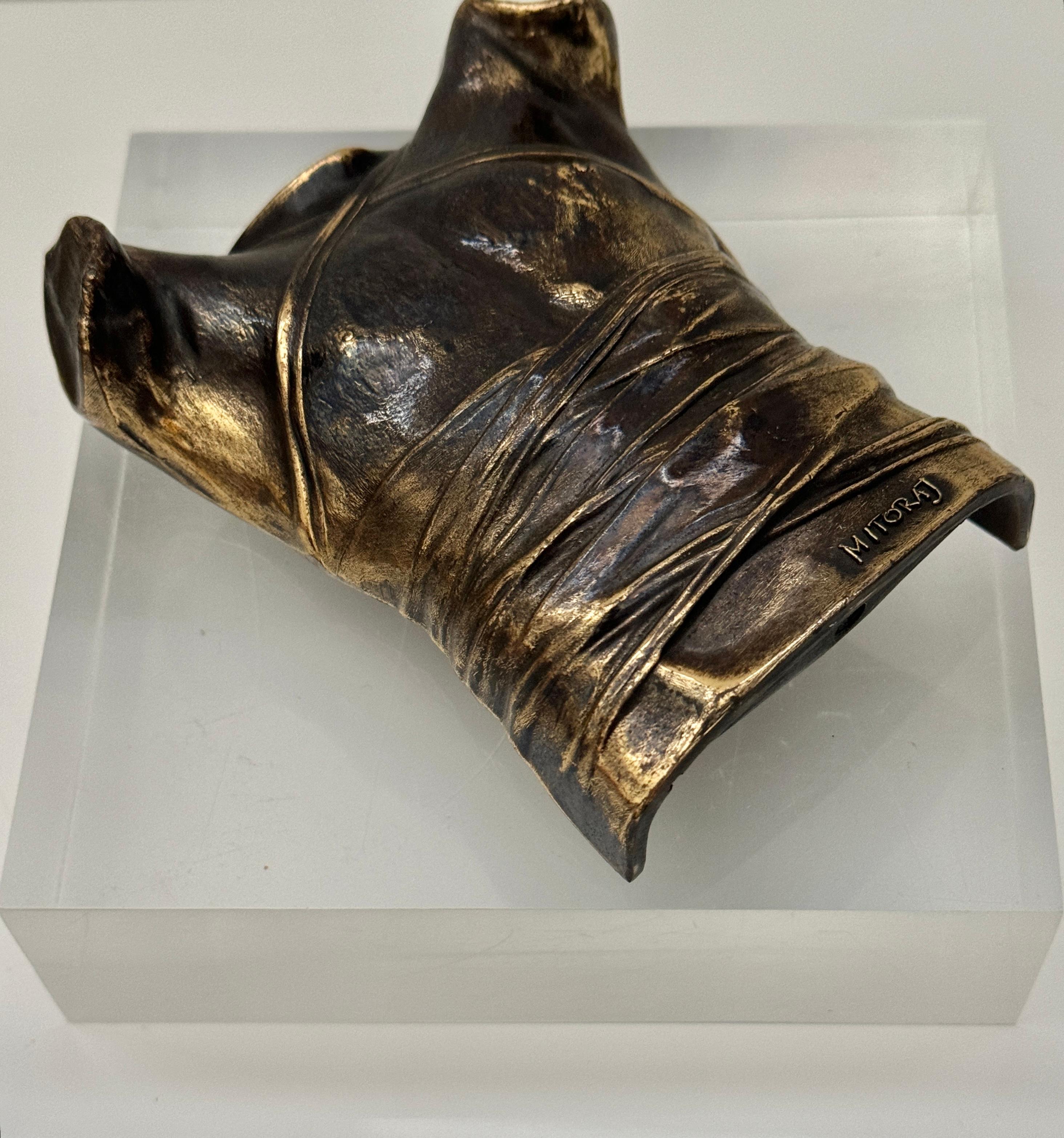 Petite sculpture de torse en bronze Cuirasse en vente 3