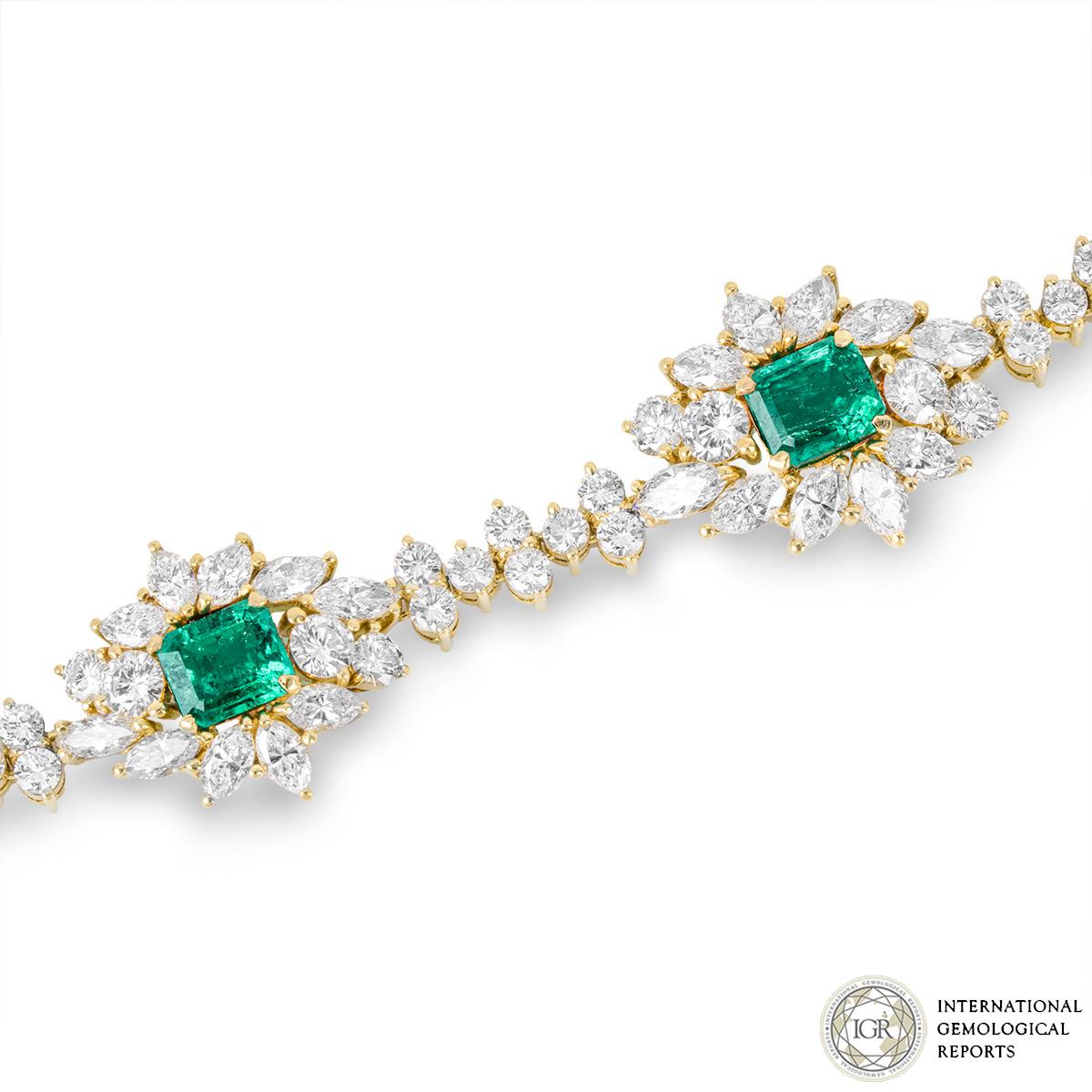 IGR Certified Yellow Gold Diamond and Columbian Emerald Necklace In Excellent Condition In London, GB