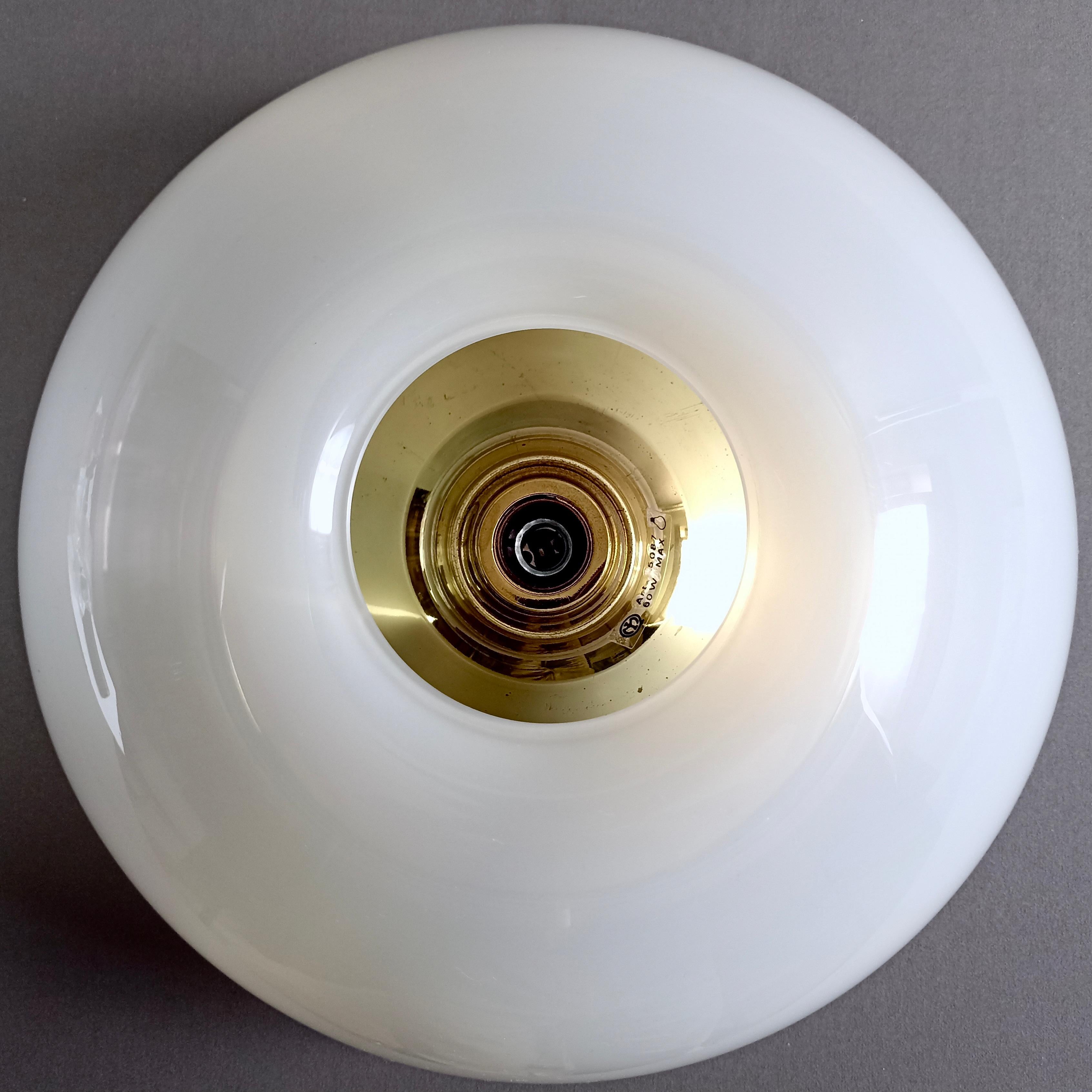iGuzzini 1970s rare and original plastic and brass ceiling lamp.  For Sale 2