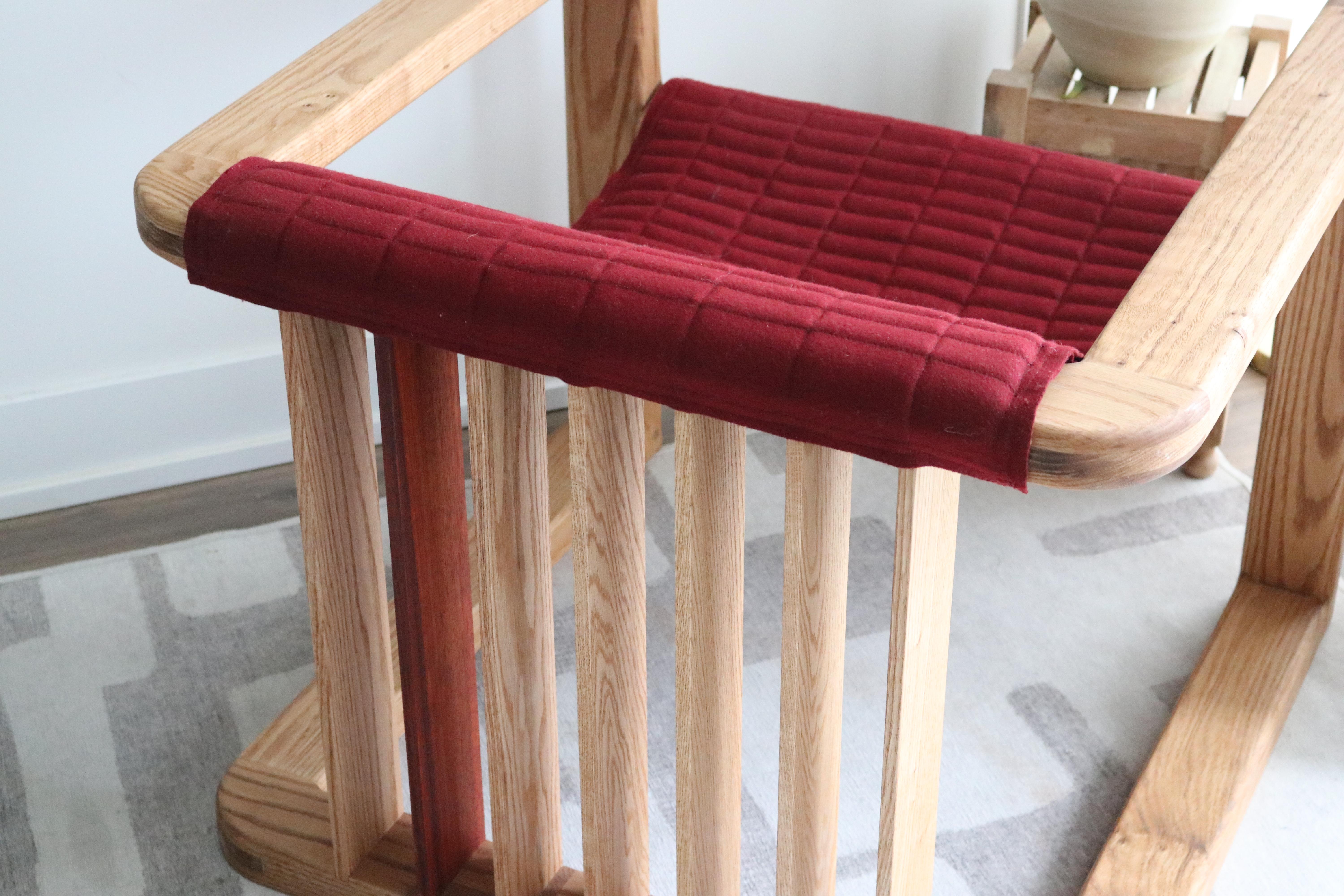 Sillón iH-v3 de roble y lana Carpintería en venta