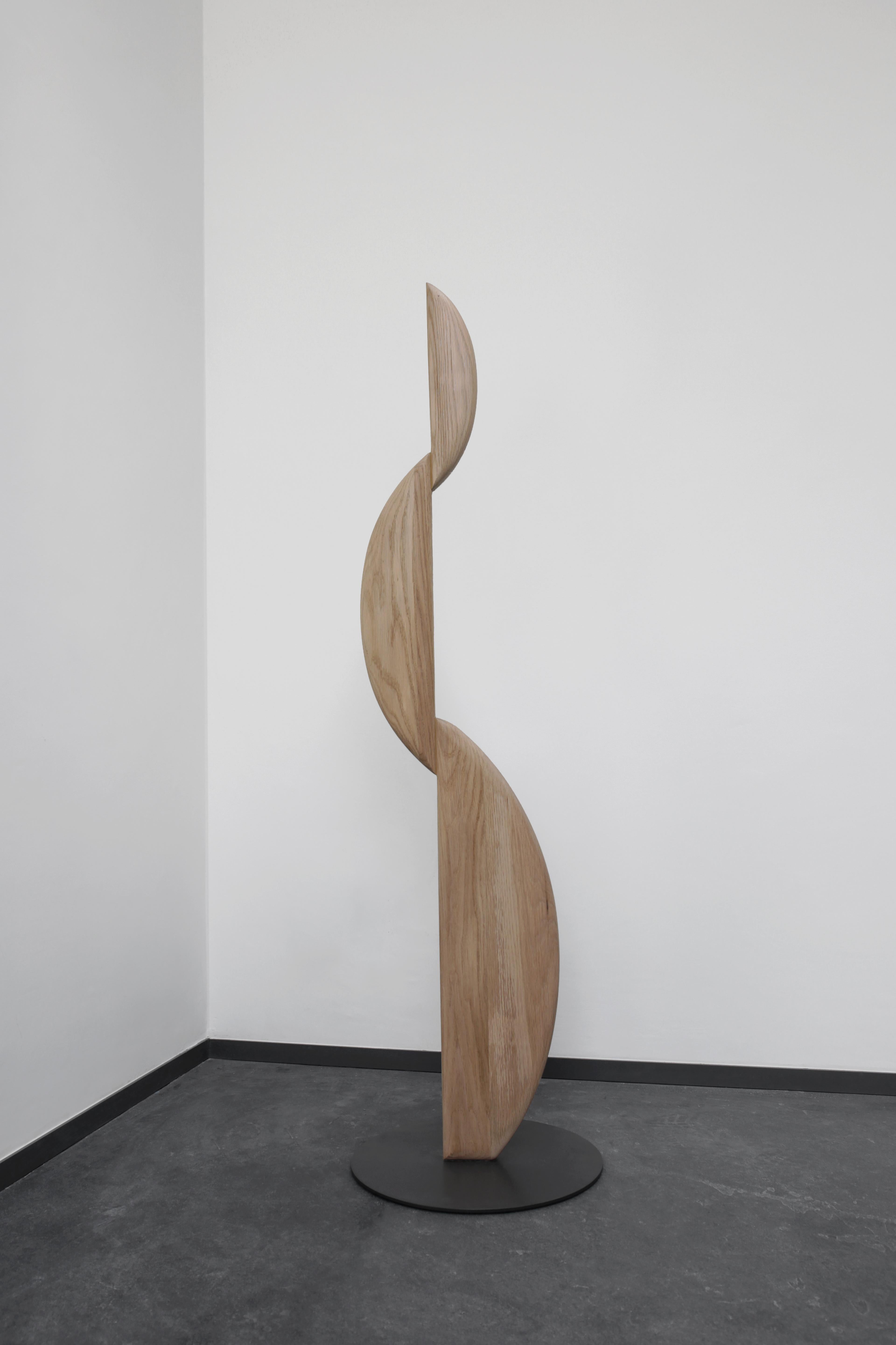 Noviembre III Standing Sculpture inspired in Brancusi, Solid Wood, Joel Escalona

The Noviembre collection is inspired by the creative values of Constantin Brancusi, a Romanian sculptor considered one of the most influential artists of the twentieth